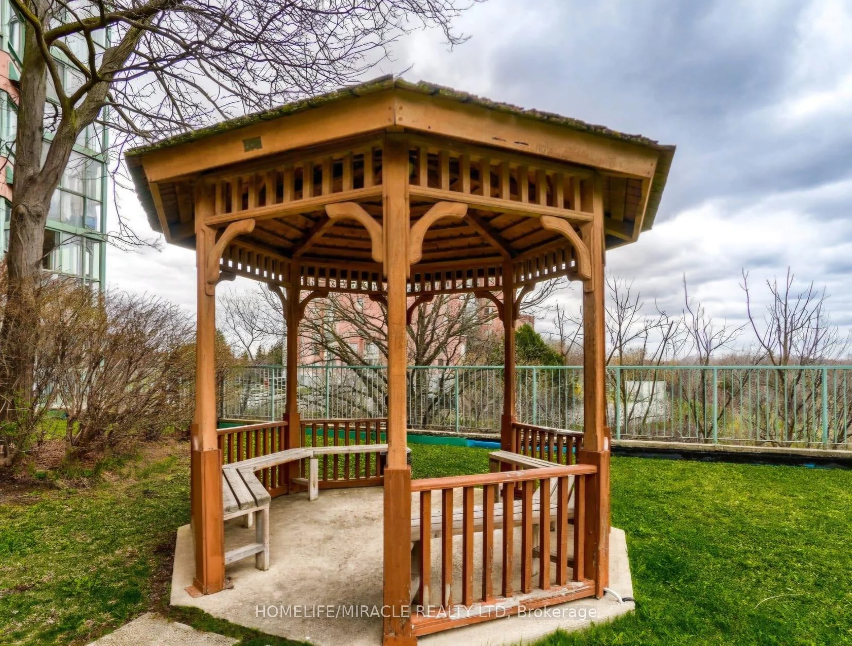 Photo 16 of Unit 1108, 41 Markbrook Lane, Etobicoke, Mount Olive-Silverstone-Jamestown — HOMEH