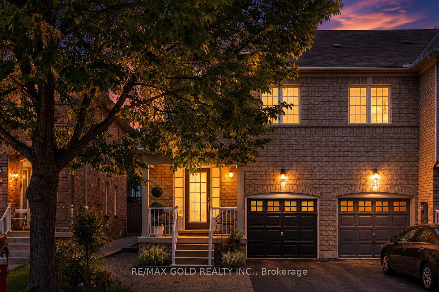 Photo 2 of 25 Frenchpark Circle, Brampton, Credit Valley — HOMEH