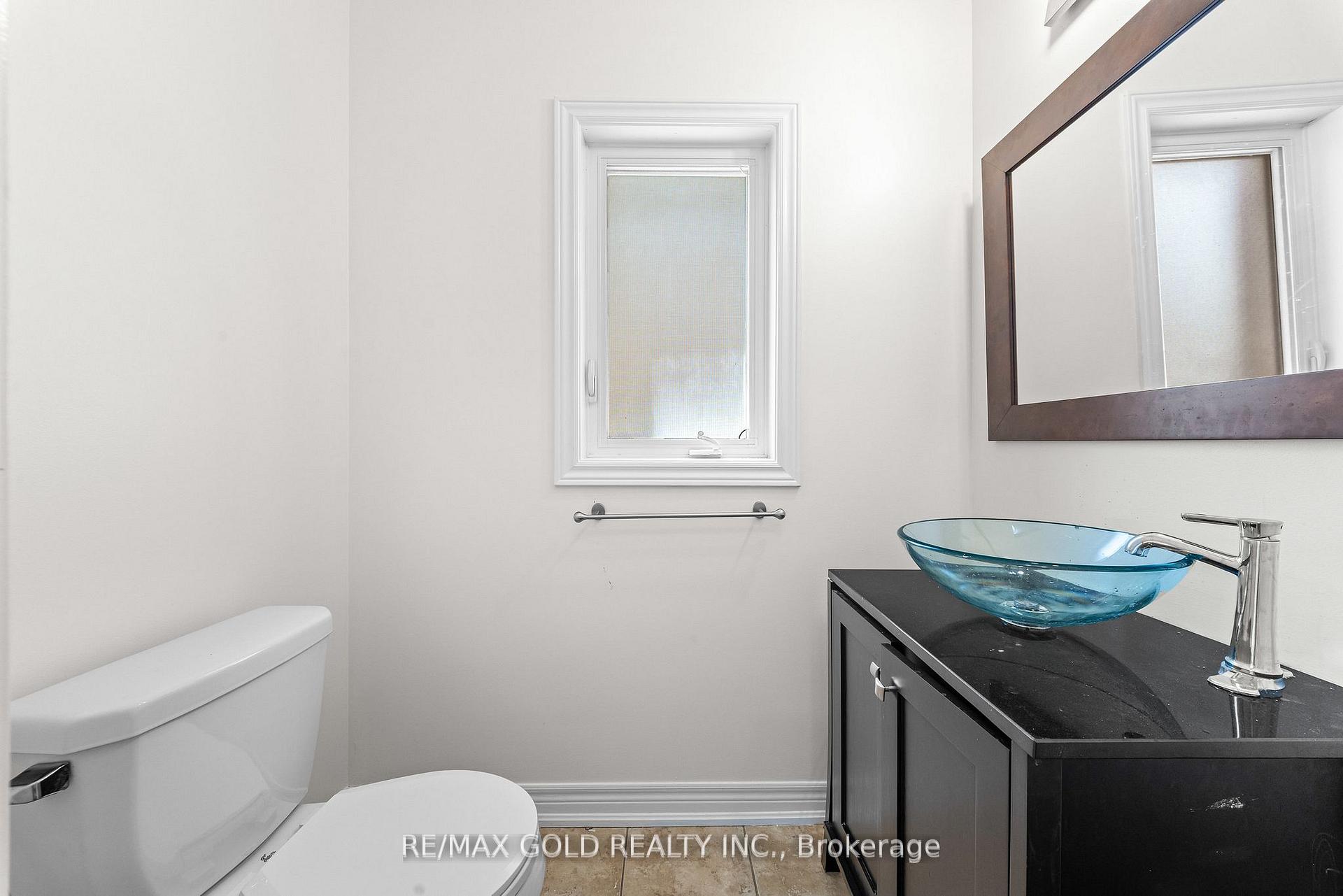 Photo 30 of 25 Frenchpark Circle, Brampton, Credit Valley — HOMEH