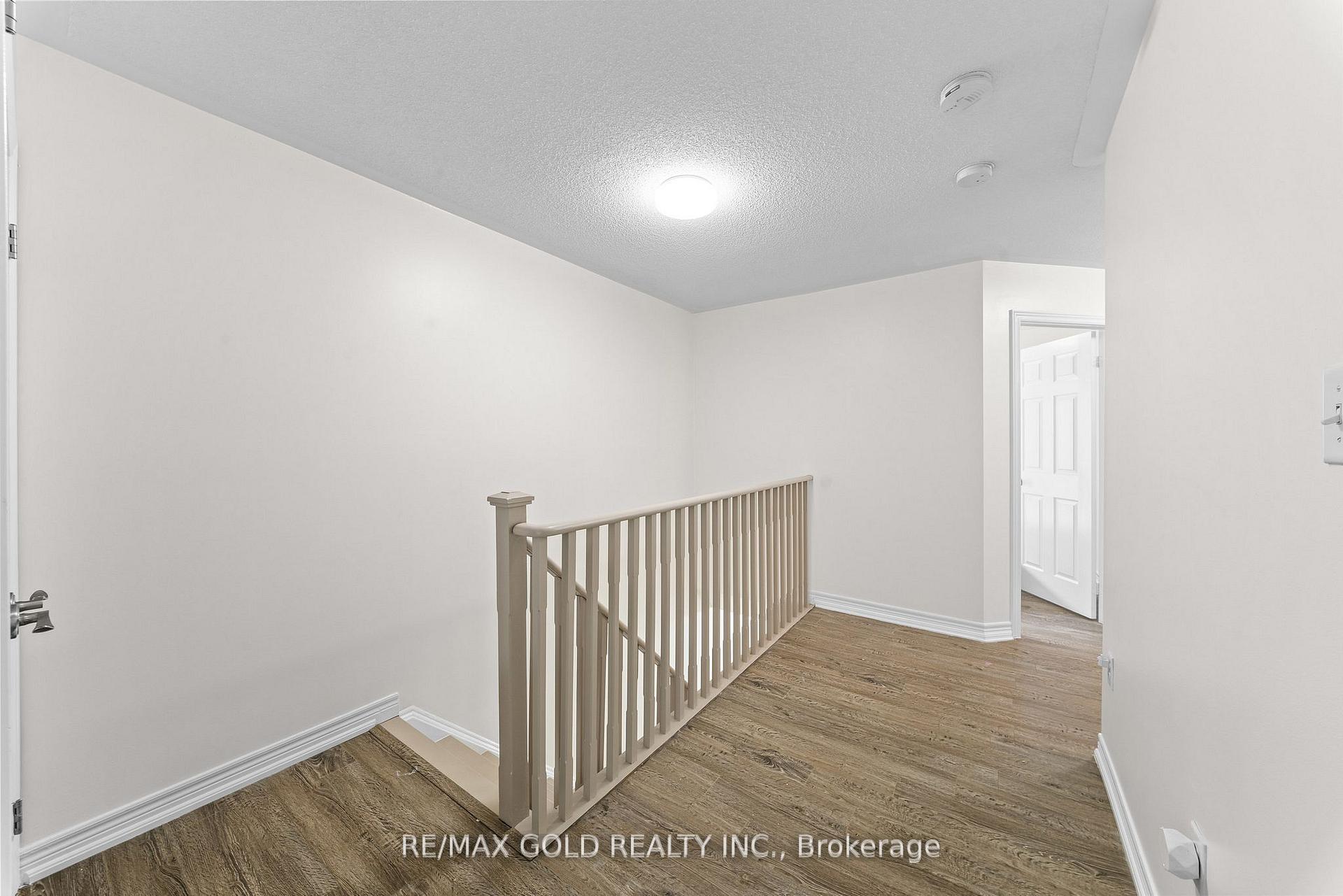 Photo 31 of 25 Frenchpark Circle, Brampton, Credit Valley — HOMEH