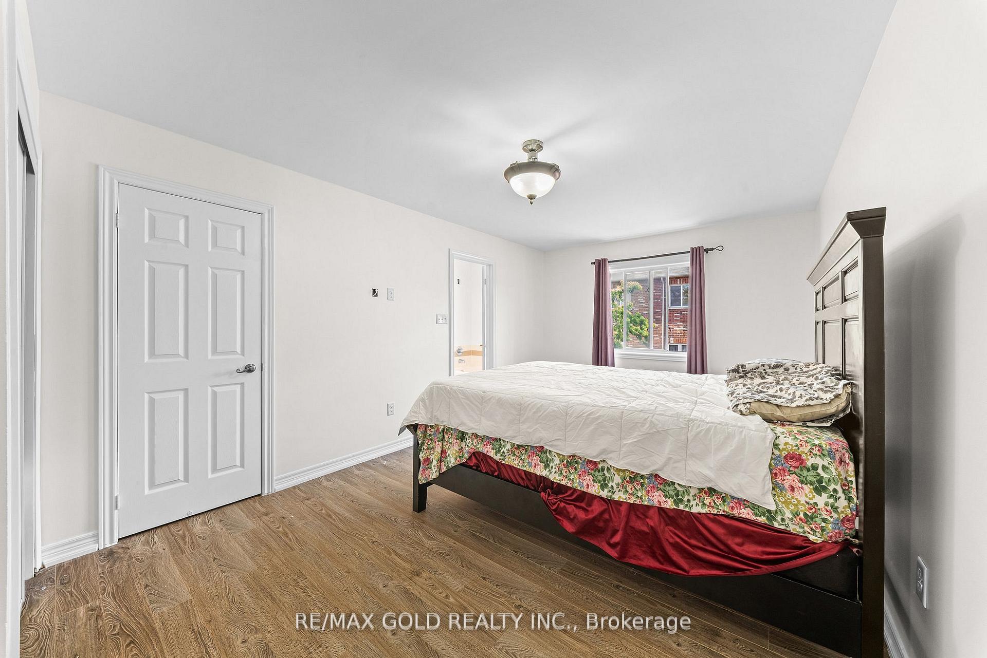 Photo 37 of 25 Frenchpark Circle, Brampton, Credit Valley — HOMEH