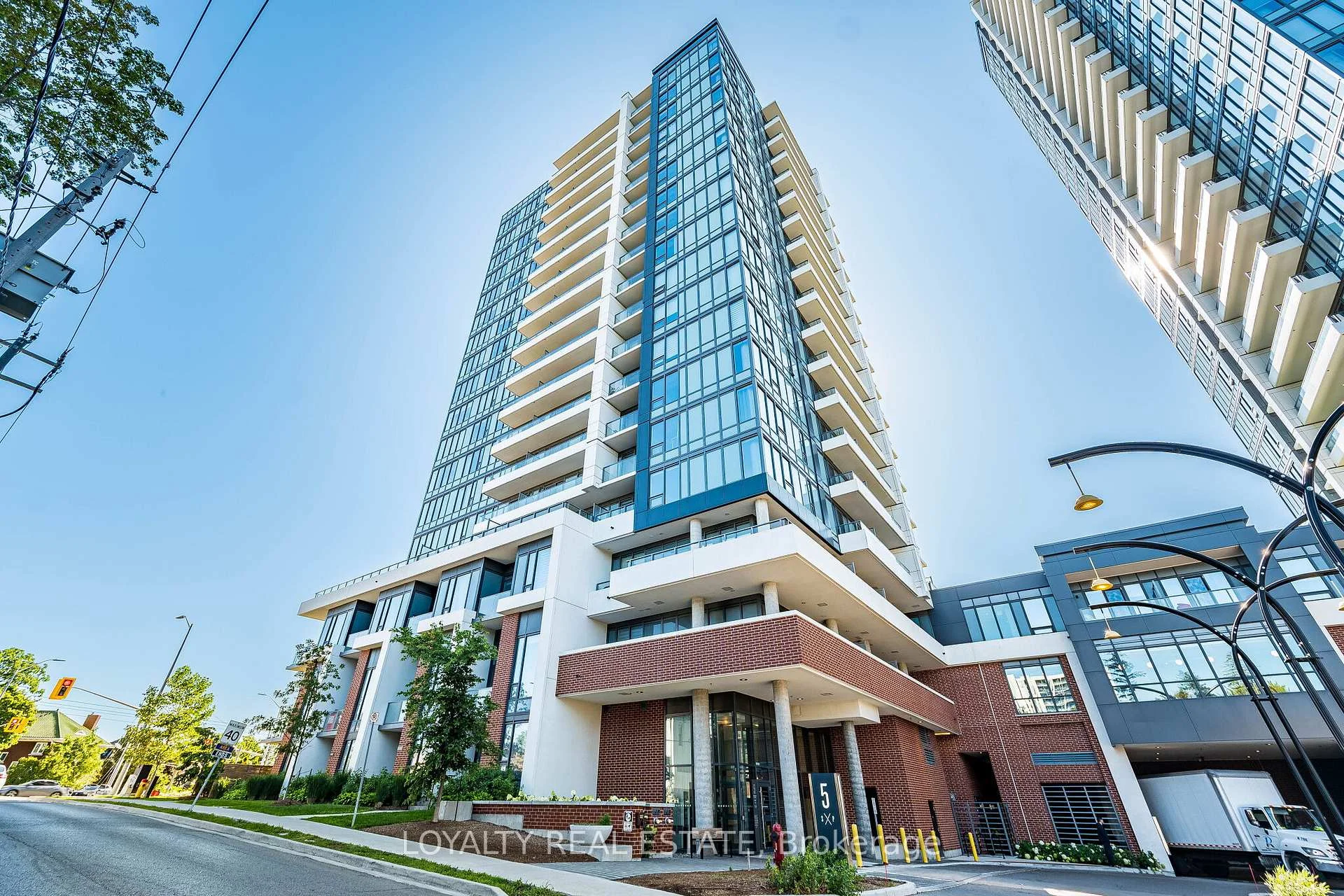 Photo 1 of Unit 207, 5 Wellington Street S, Kitchener, KW Hospital — HOMEH