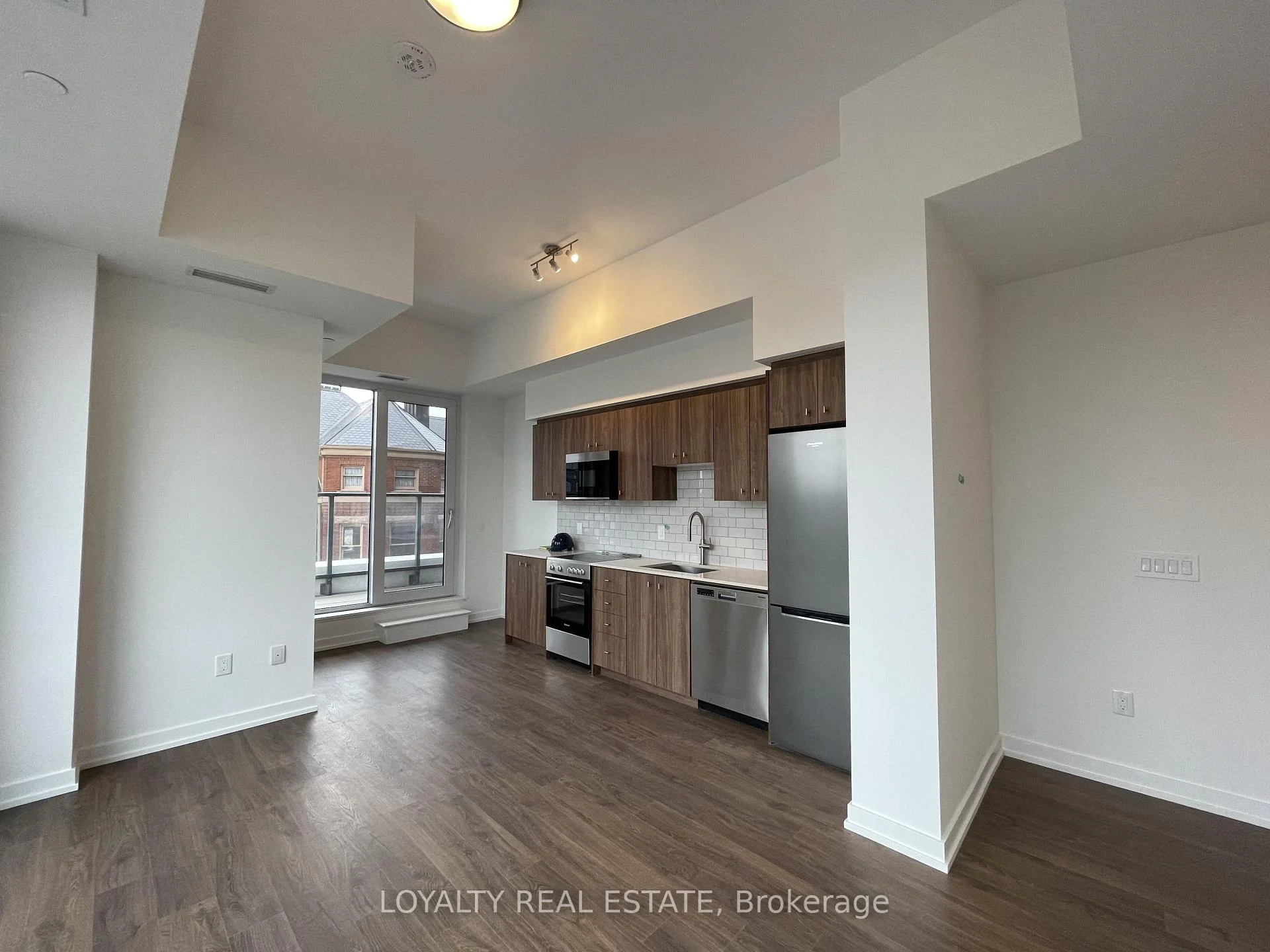 Photo 11 of Unit 207, 5 Wellington Street S, Kitchener, KW Hospital — HOMEH