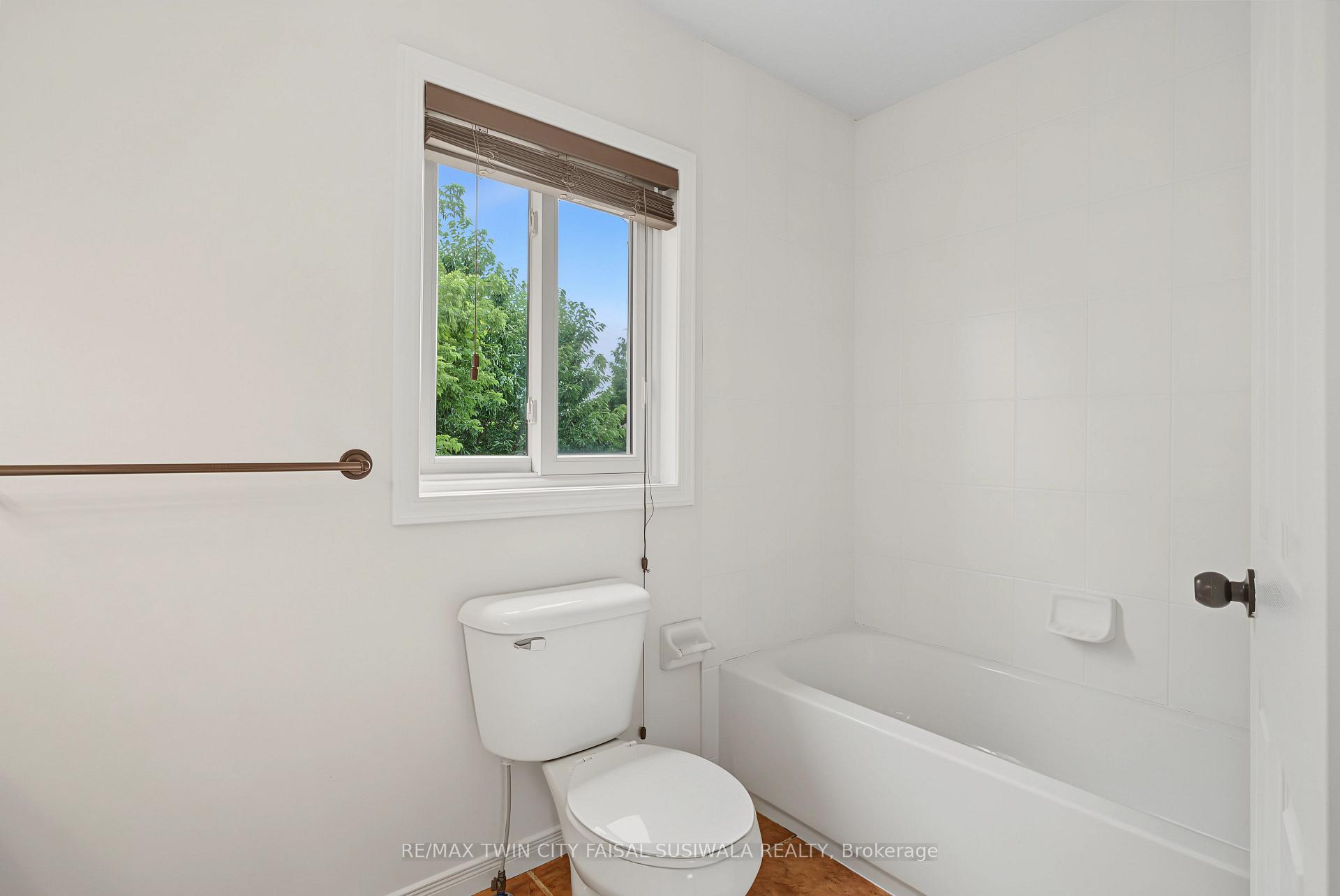 Photo 25 of 36 Foxmeadow Road, Cambridge, Little's Corners — HOMEH