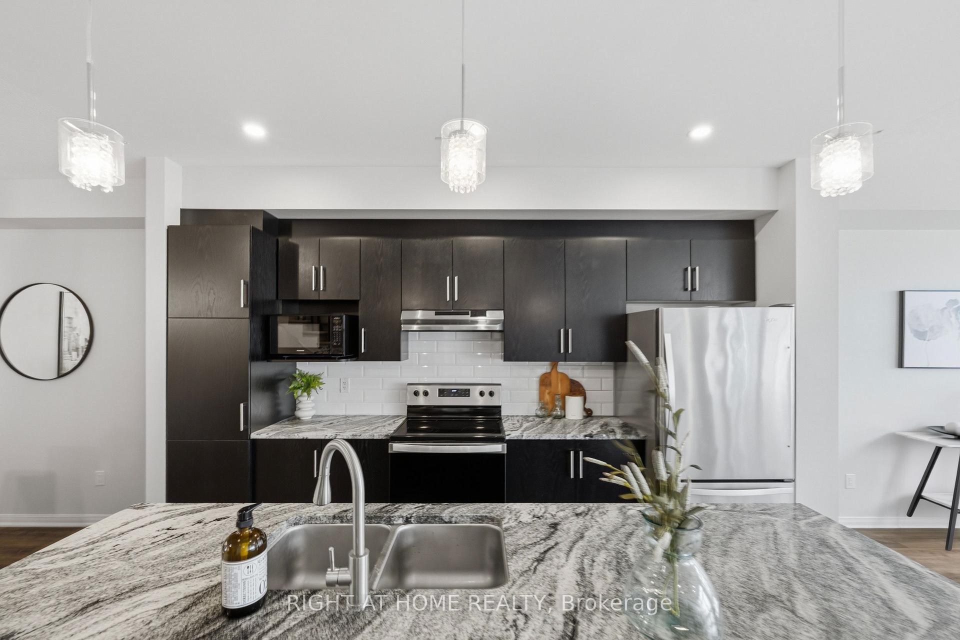 Photo 19 of 593 Edenwylde Drive, Ottawa, Remainder of Stittsville & Area — HOMEH
