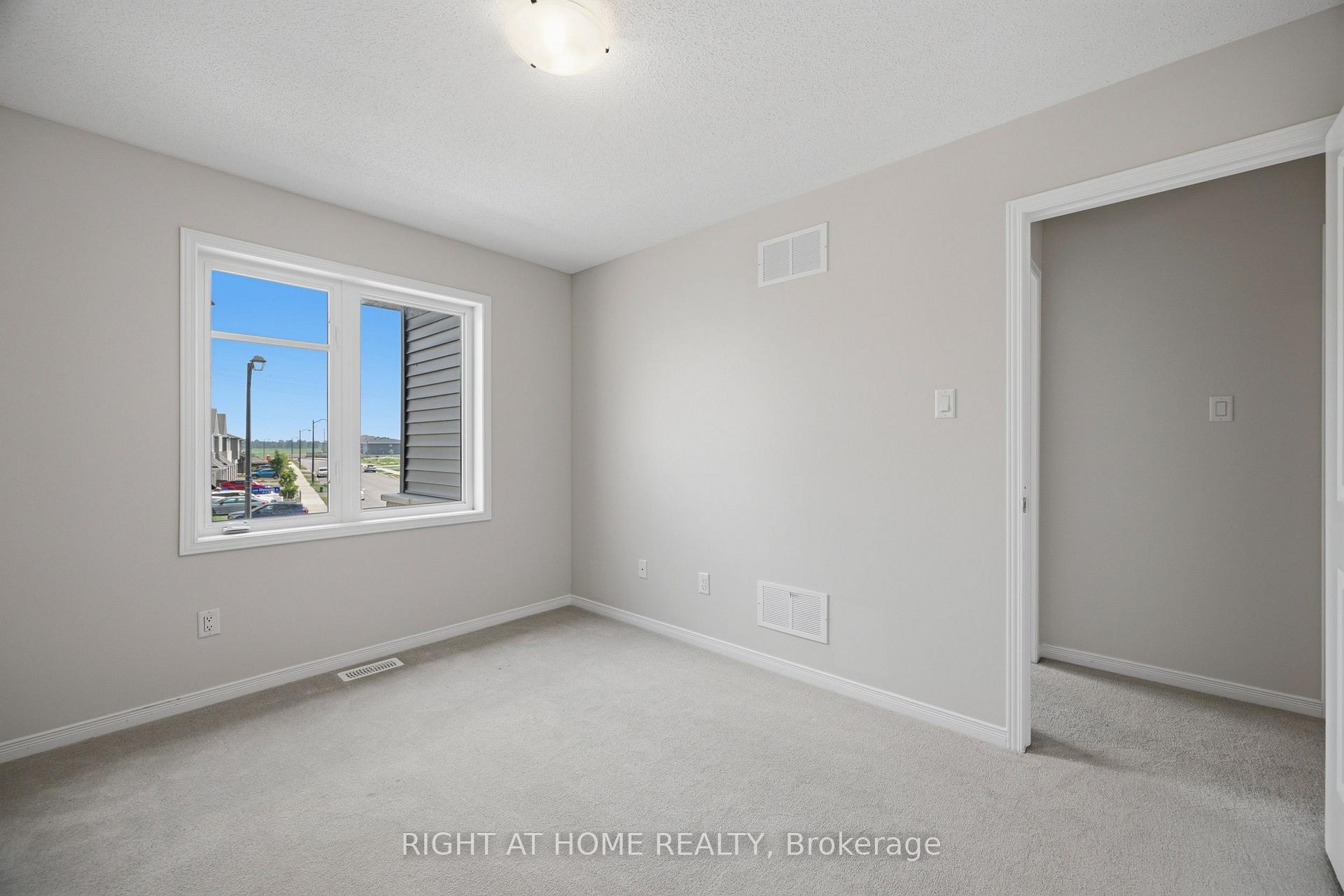 Photo 36 of 593 Edenwylde Drive, Ottawa, Remainder of Stittsville & Area — HOMEH
