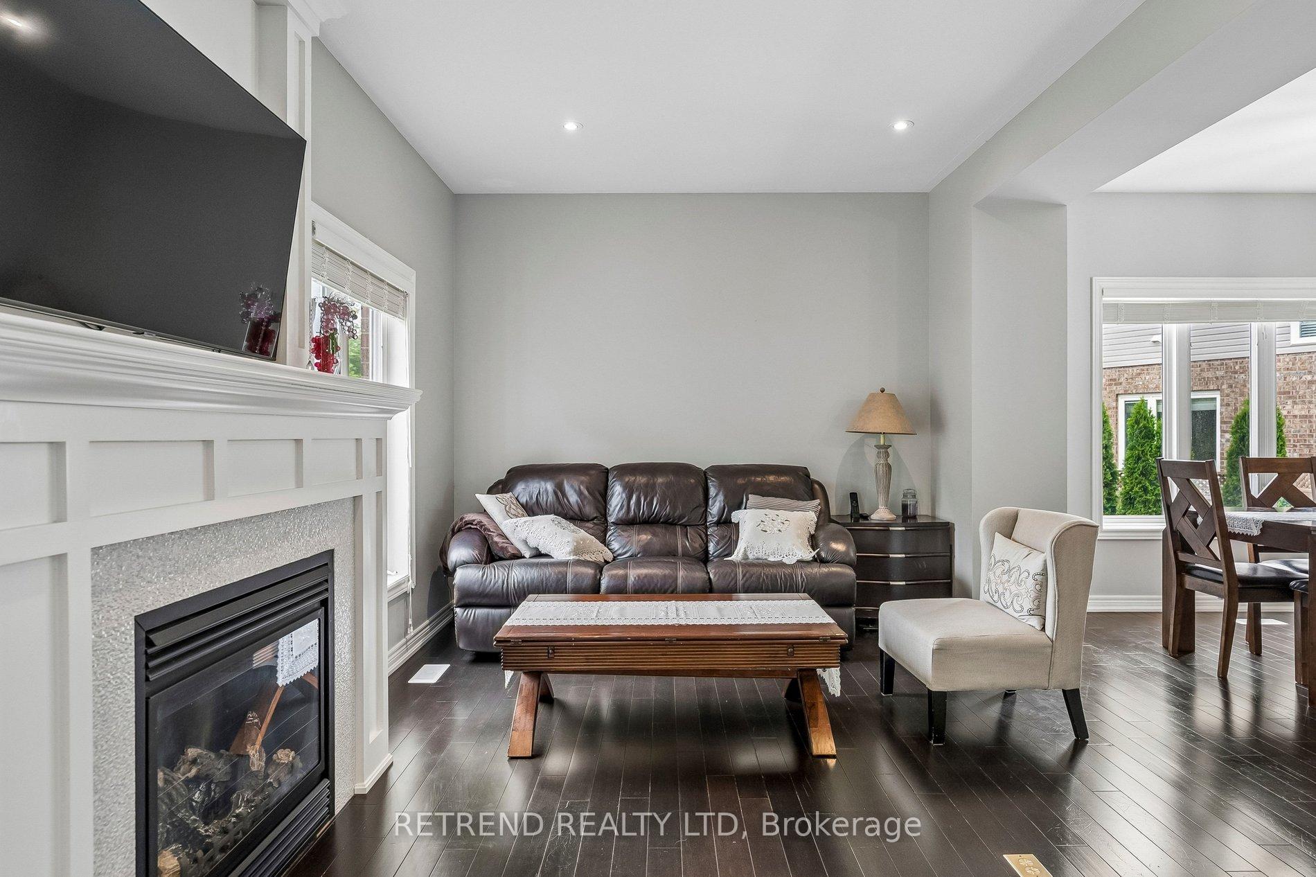 Photo 7 of 73 Videl Crescent N, St. Catharines, Grapeview — HOMEH