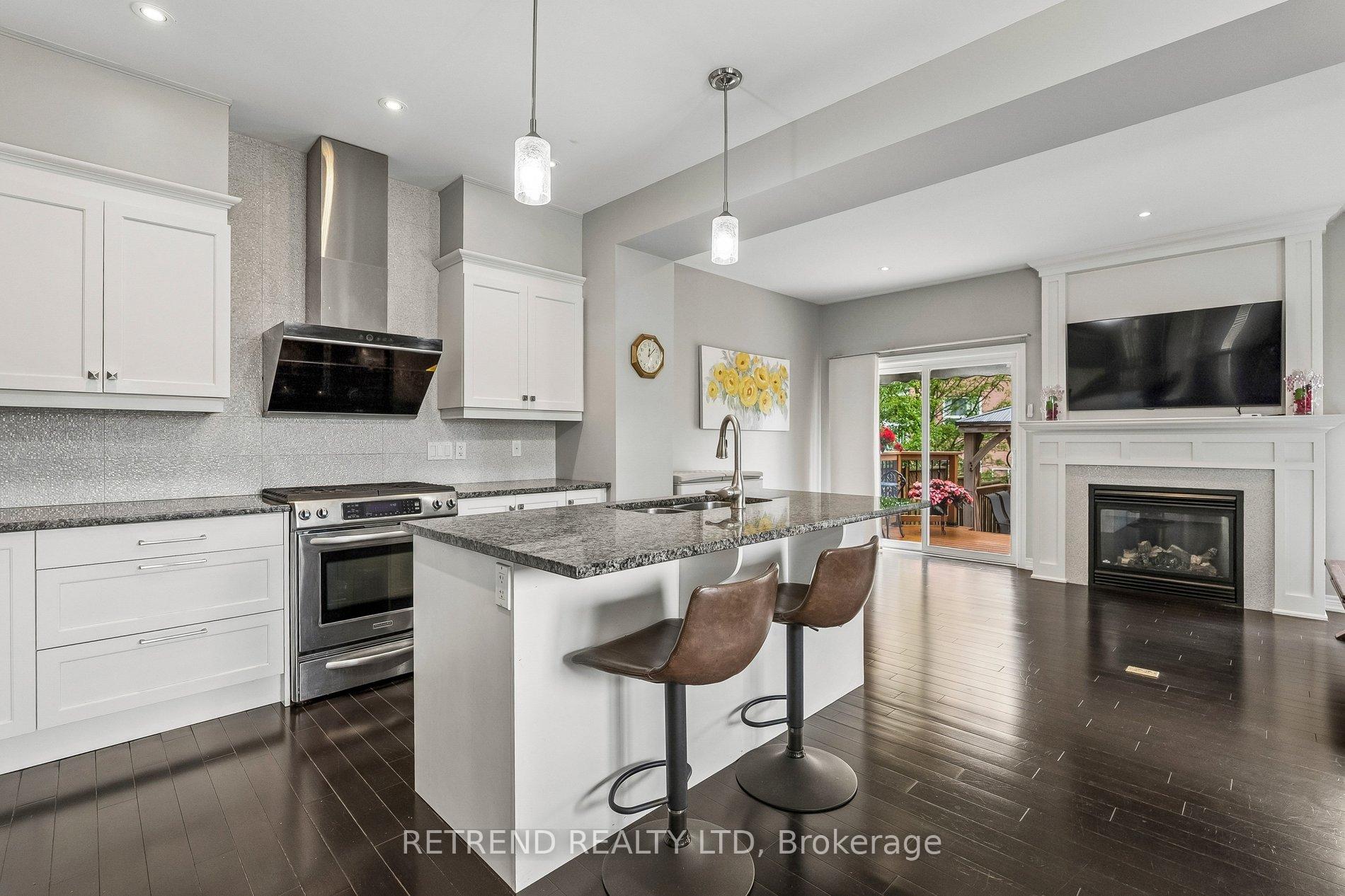 Photo 10 of 73 Videl Crescent N, St. Catharines, Grapeview — HOMEH