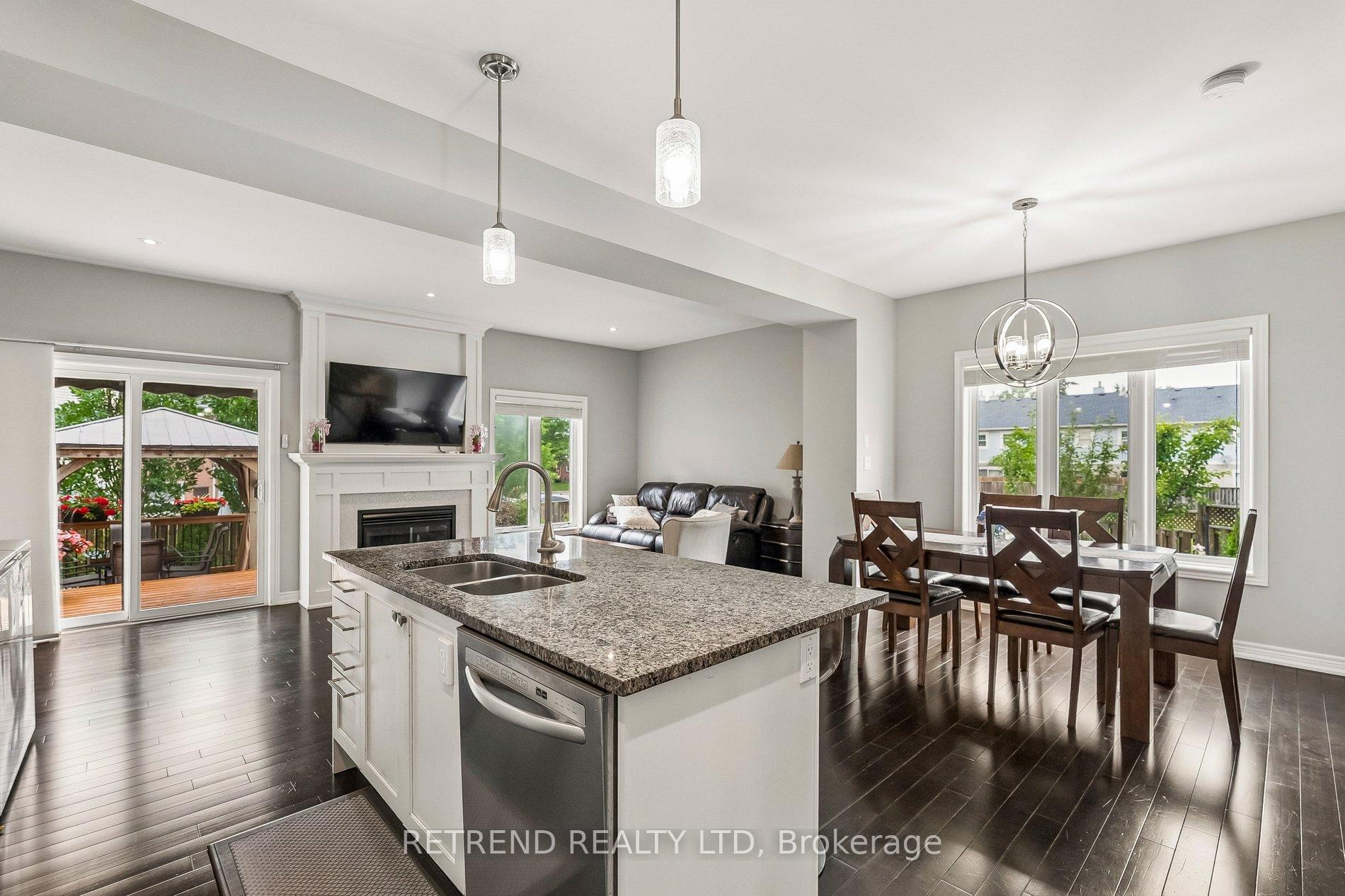 Photo 12 of 73 Videl Crescent N, St. Catharines, Grapeview — HOMEH