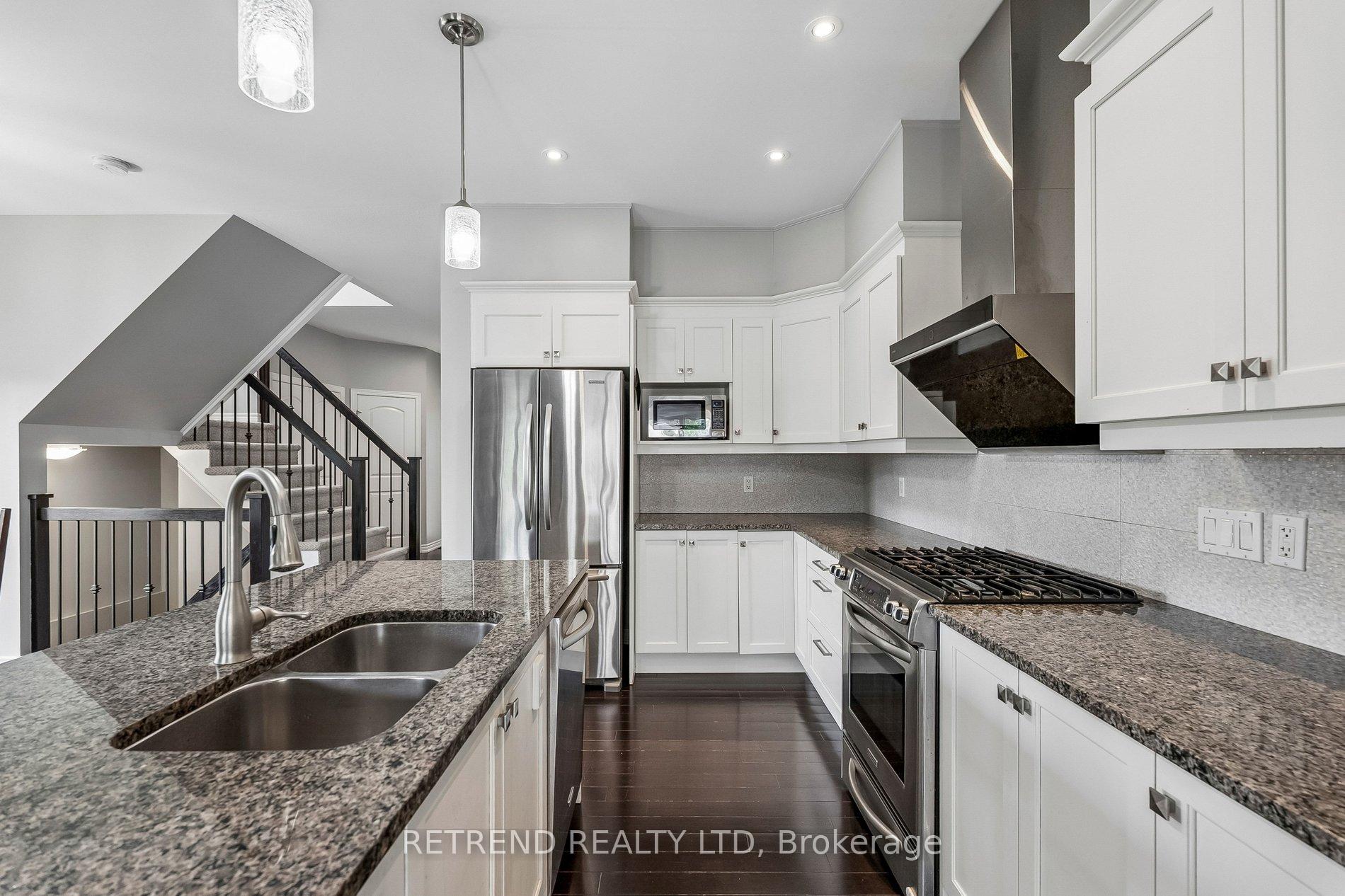 Photo 13 of 73 Videl Crescent N, St. Catharines, Grapeview — HOMEH