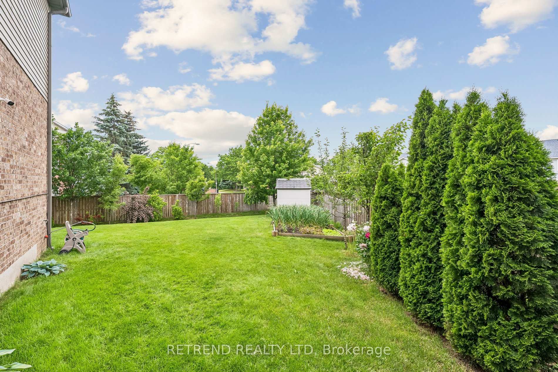 Photo 42 of 73 Videl Crescent N, St. Catharines, Grapeview — HOMEH
