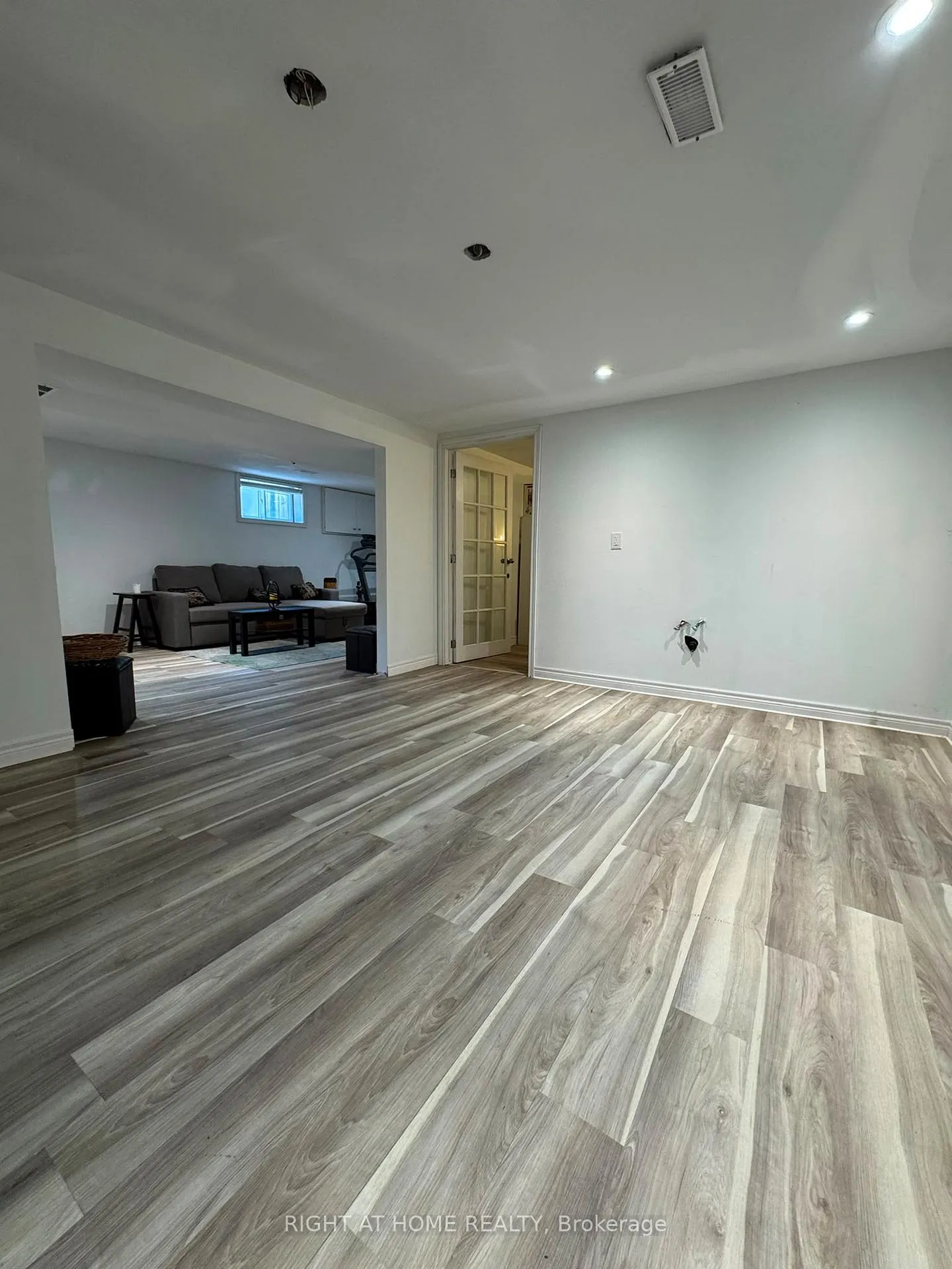 Photo 40 of 816 Dunn Avenue N, Hamilton, Parkview — HOMEH