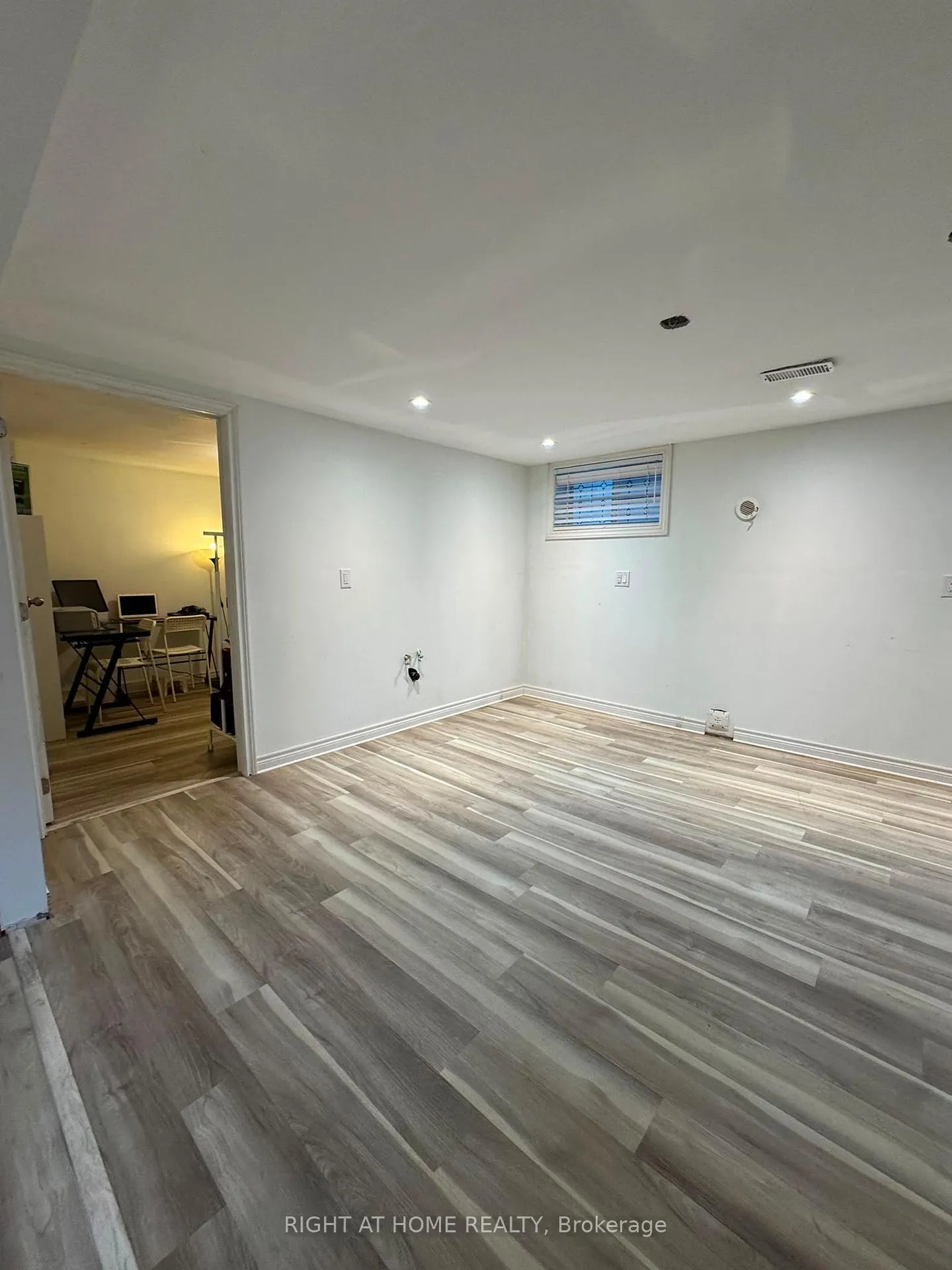 Photo 42 of 816 Dunn Avenue N, Hamilton, Parkview — HOMEH