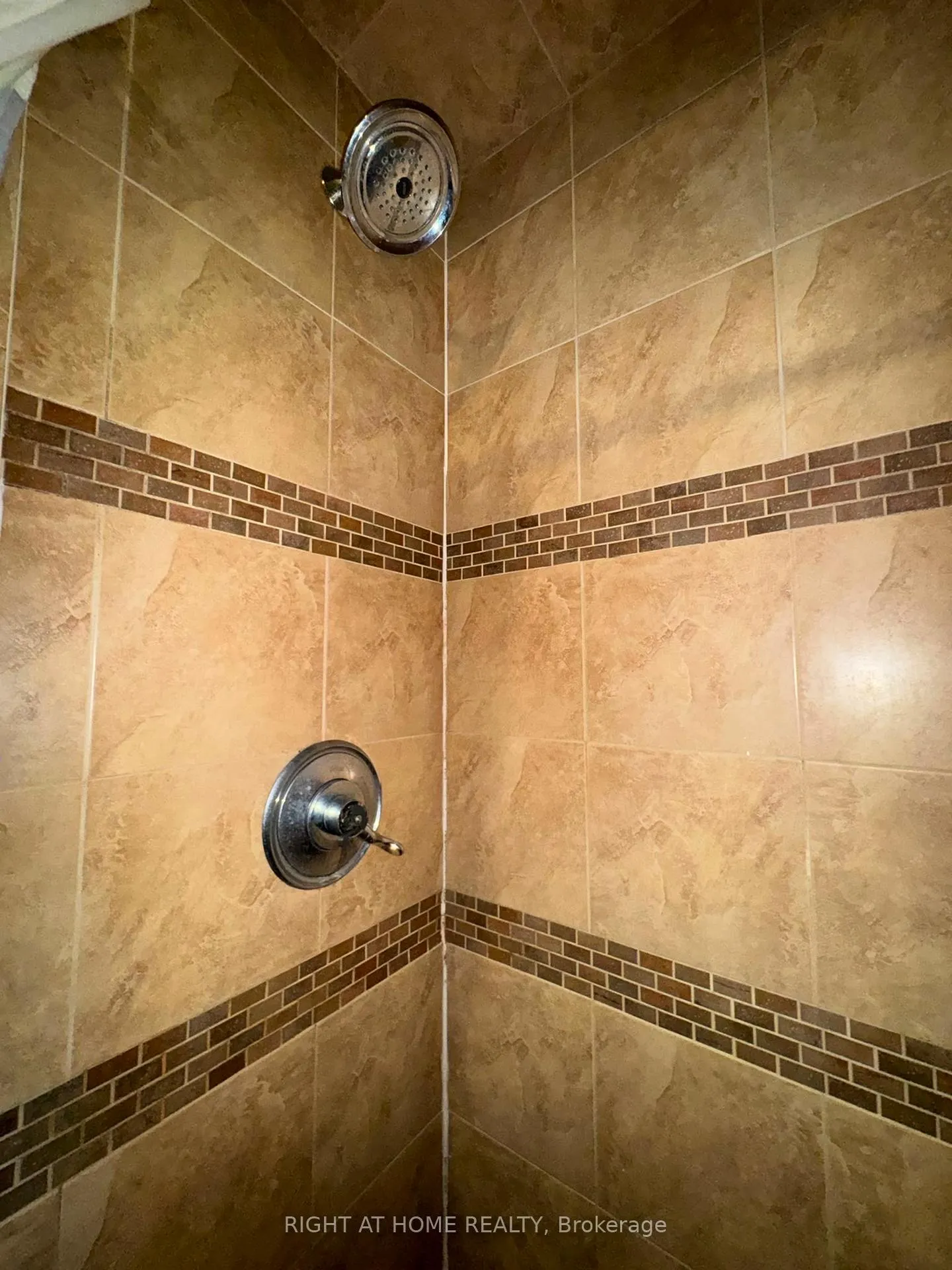 Photo 56 of 816 Dunn Avenue N, Hamilton, Parkview — HOMEH
