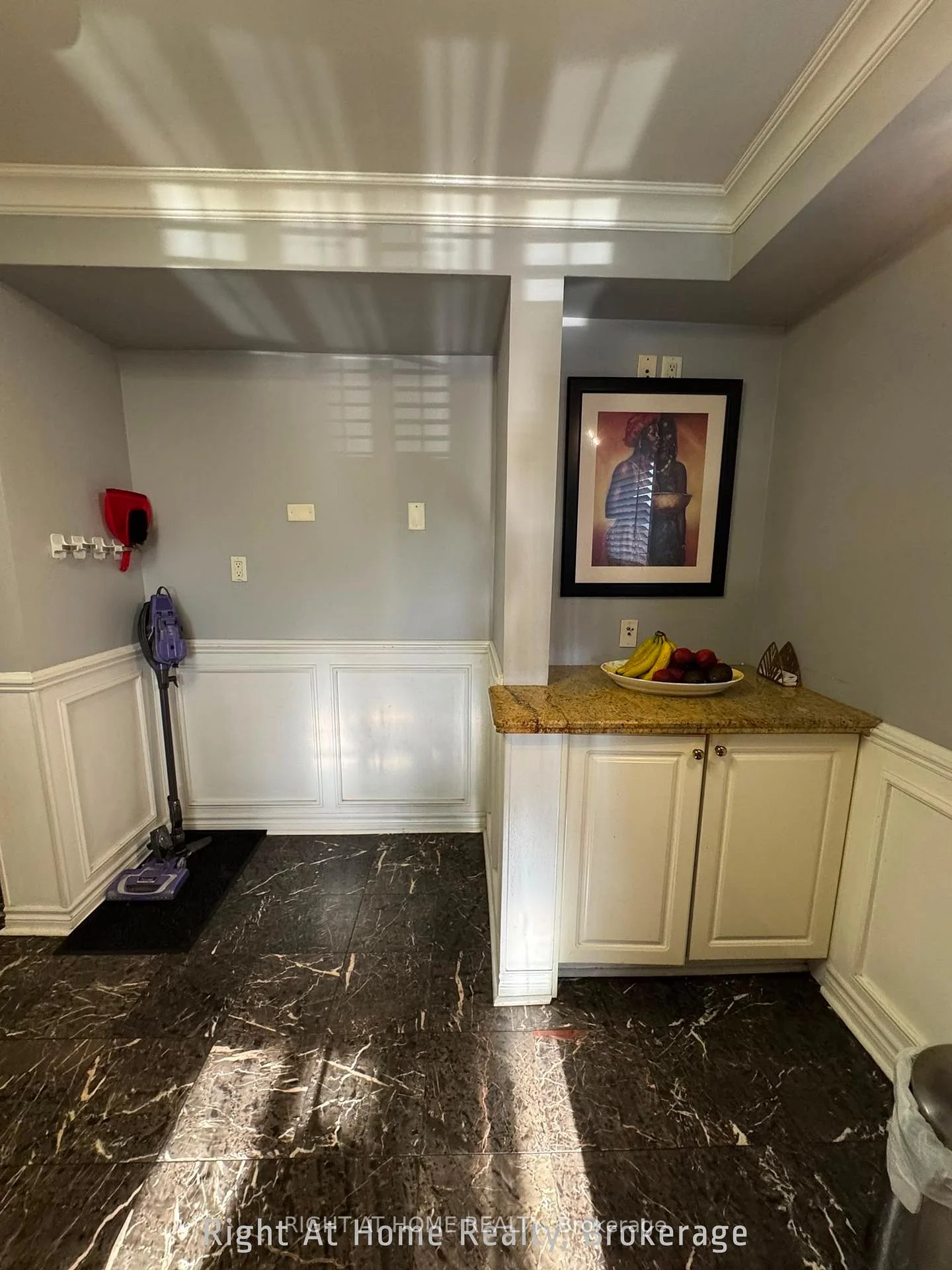 Photo 15 of 816 Dunn Avenue N, Hamilton, Parkview — HOMEH
