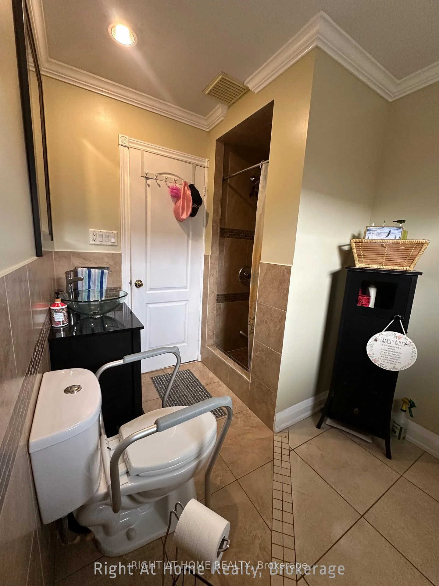 Photo 29 of 816 Dunn Avenue N, Hamilton, Parkview — HOMEH