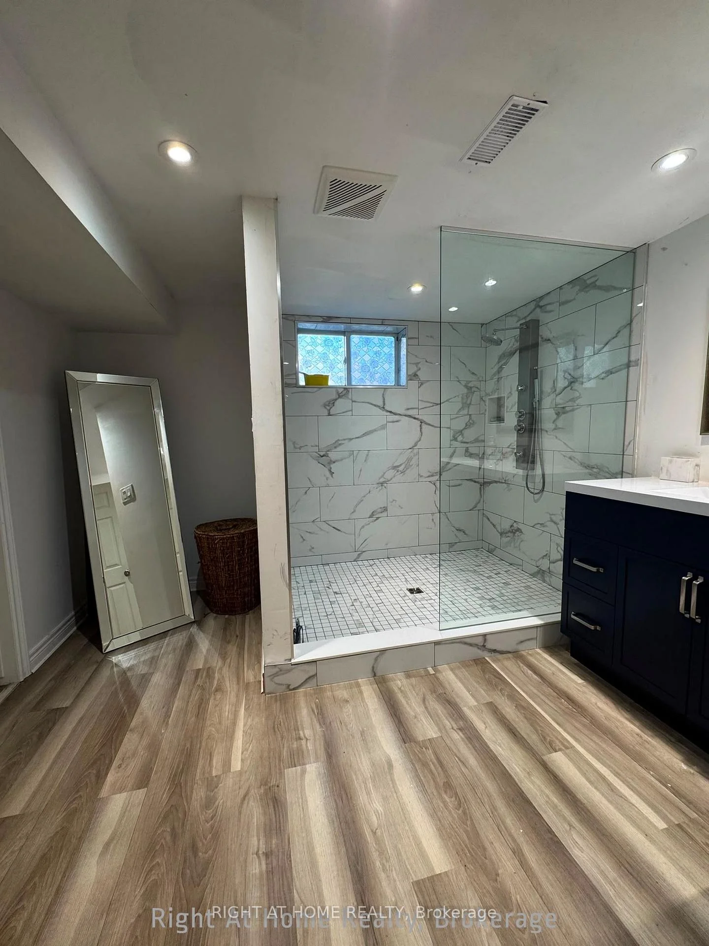Photo 51 of 816 Dunn Avenue N, Hamilton, Parkview — HOMEH
