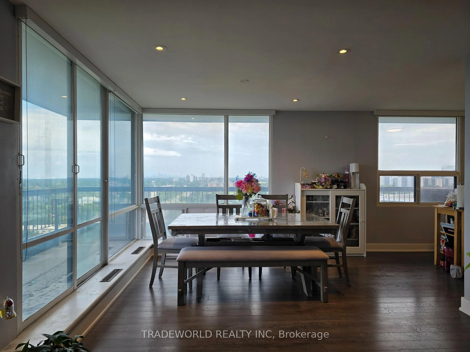 Photo 13 of Unit 1506, 135 Antibes Drive, North York, Westminster-Branson — HOMEH