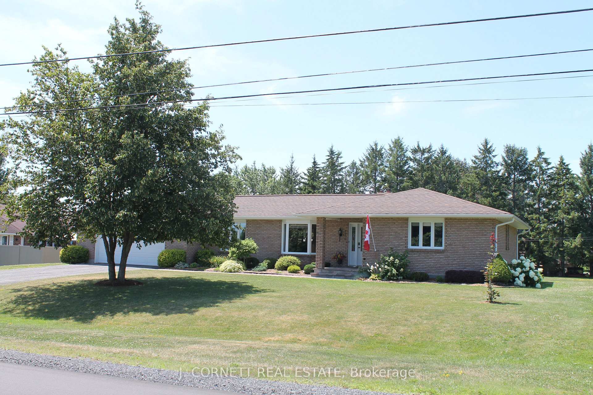 Photo 1 of 3270 Sunnyview Avenue N, Cornwall — HOMEH