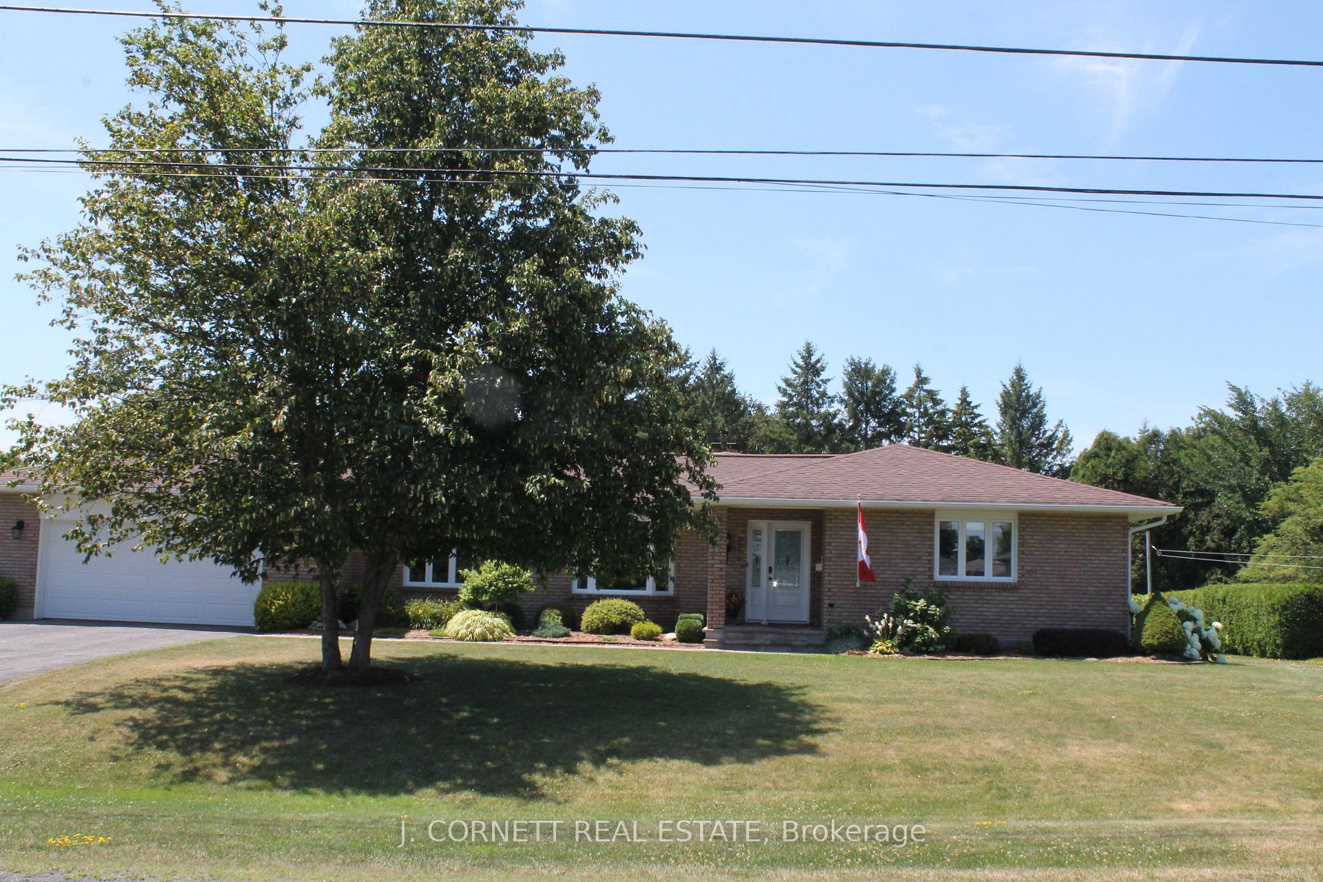 Photo 2 of 3270 Sunnyview Avenue N, Cornwall — HOMEH