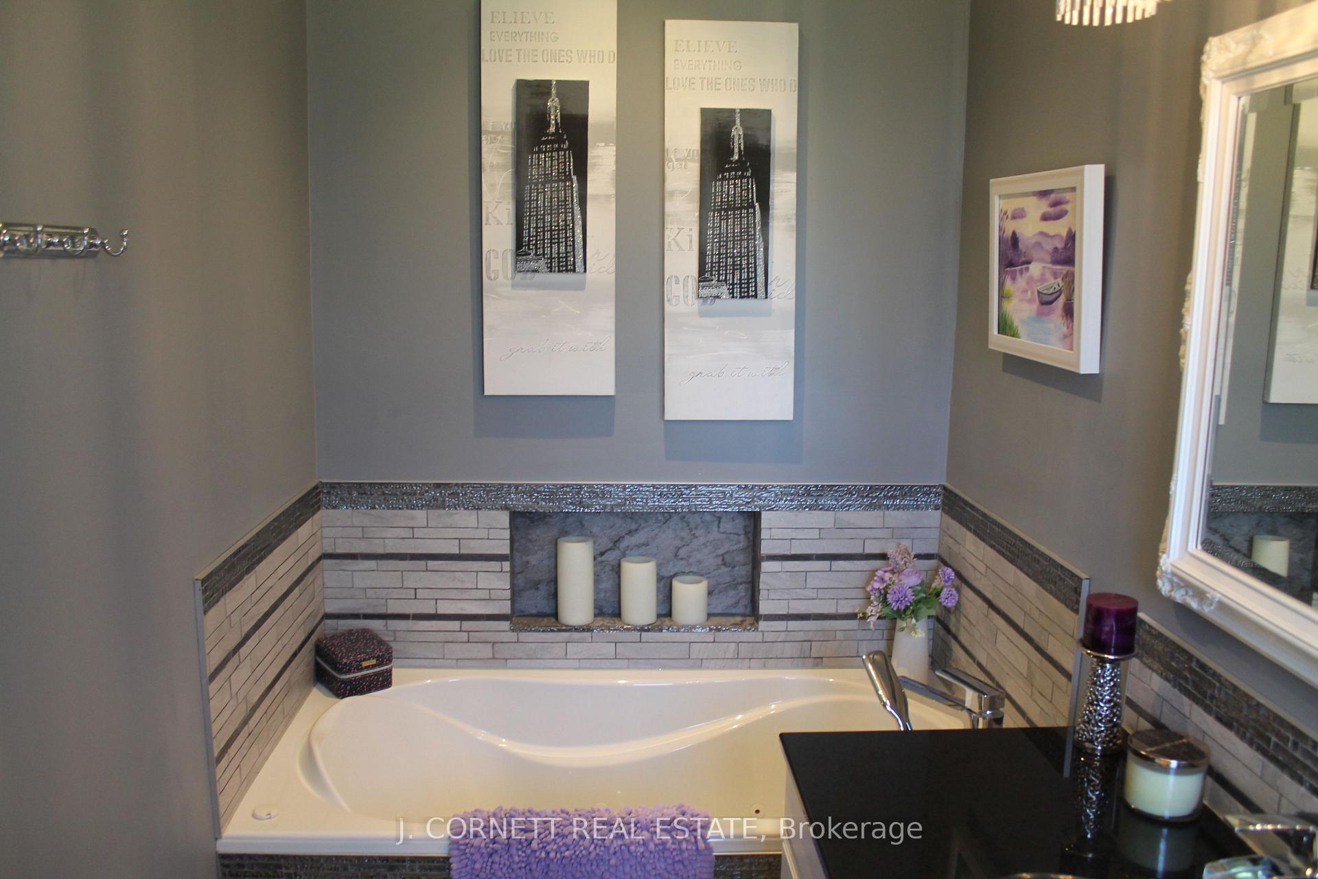 Photo 24 of 3270 Sunnyview Avenue N, Cornwall — HOMEH