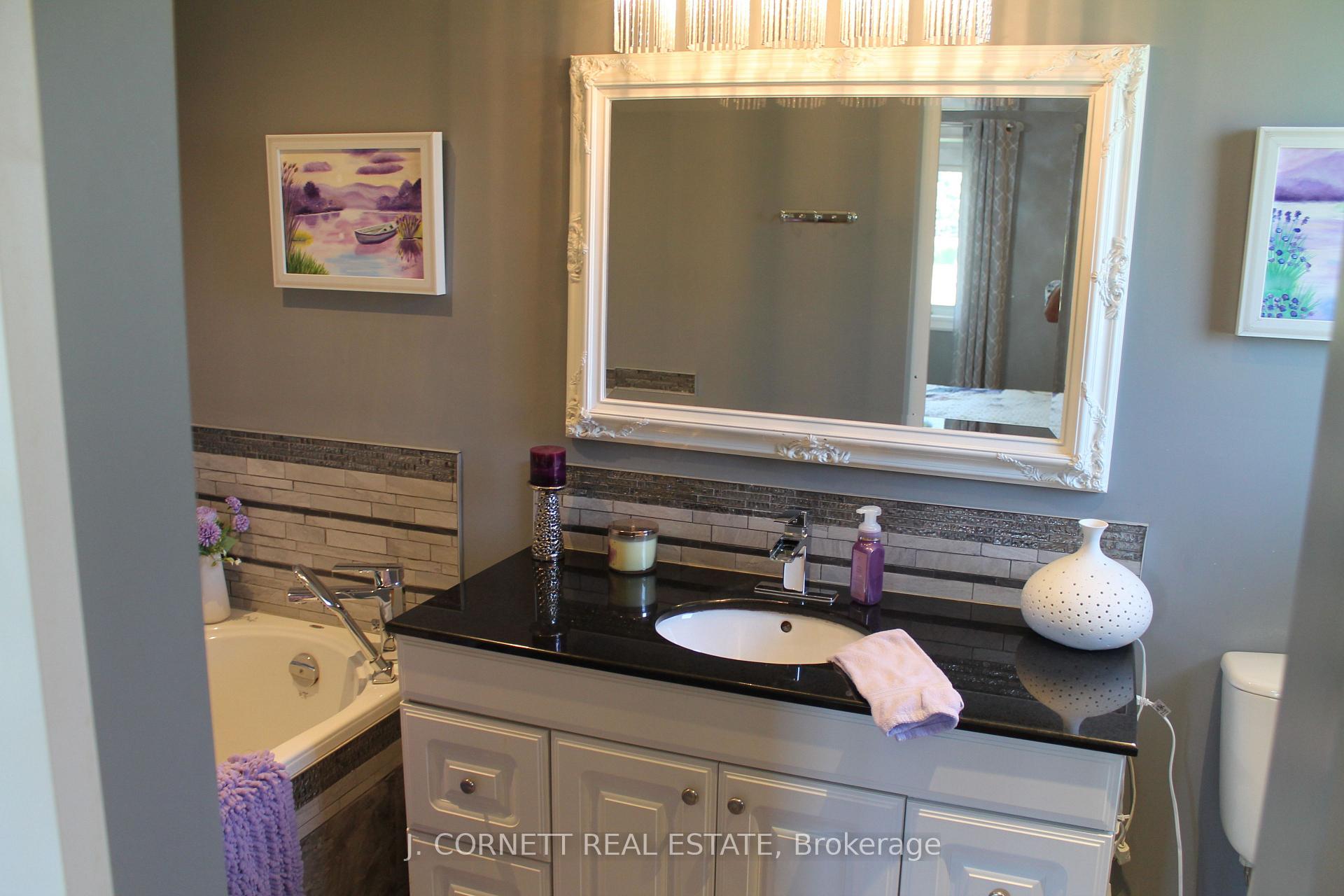 Photo 25 of 3270 Sunnyview Avenue N, Cornwall — HOMEH