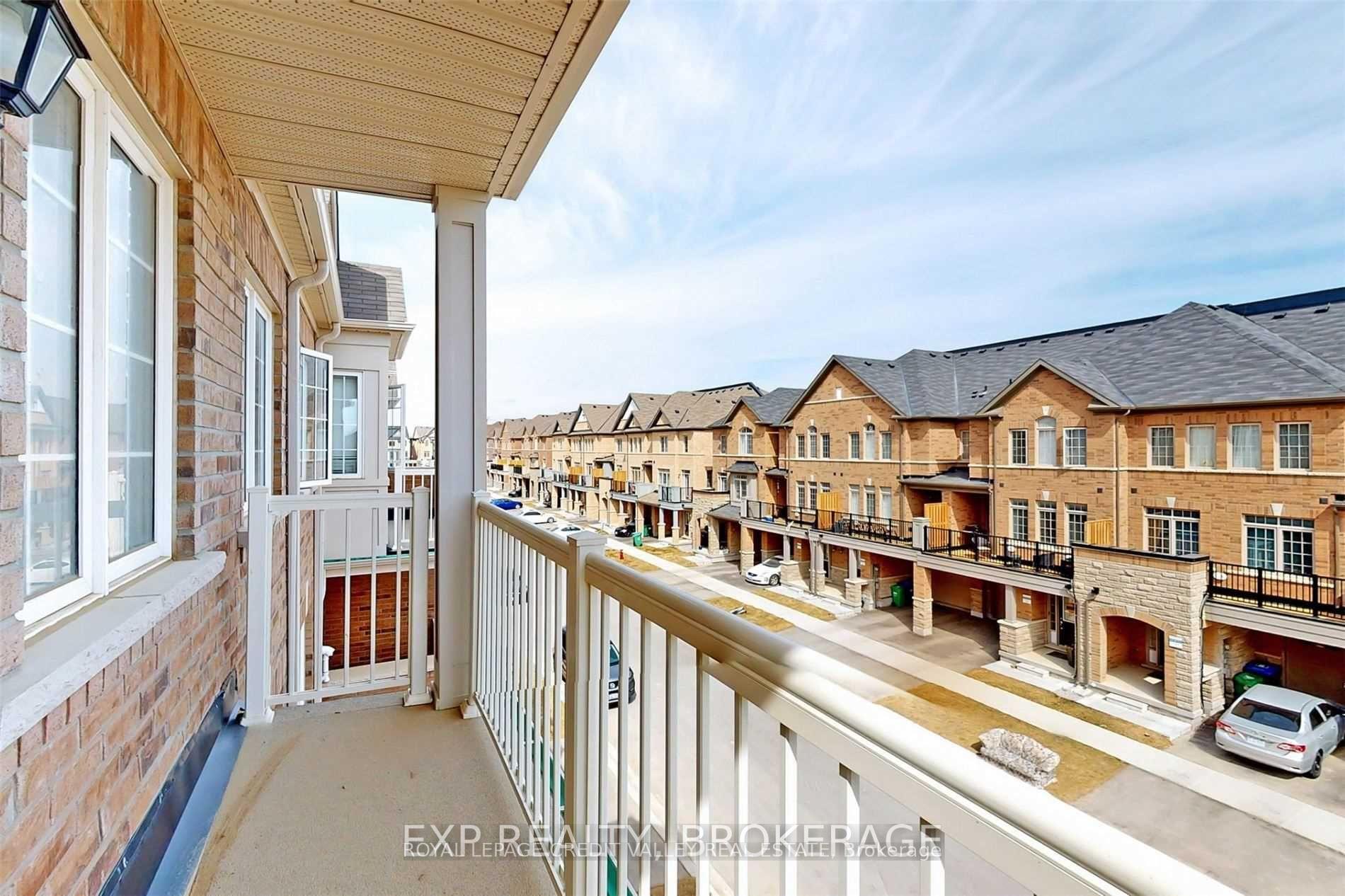 Photo 22 of 4 Haymarket Drive, Brampton, Northwest Brampton — HOMEH