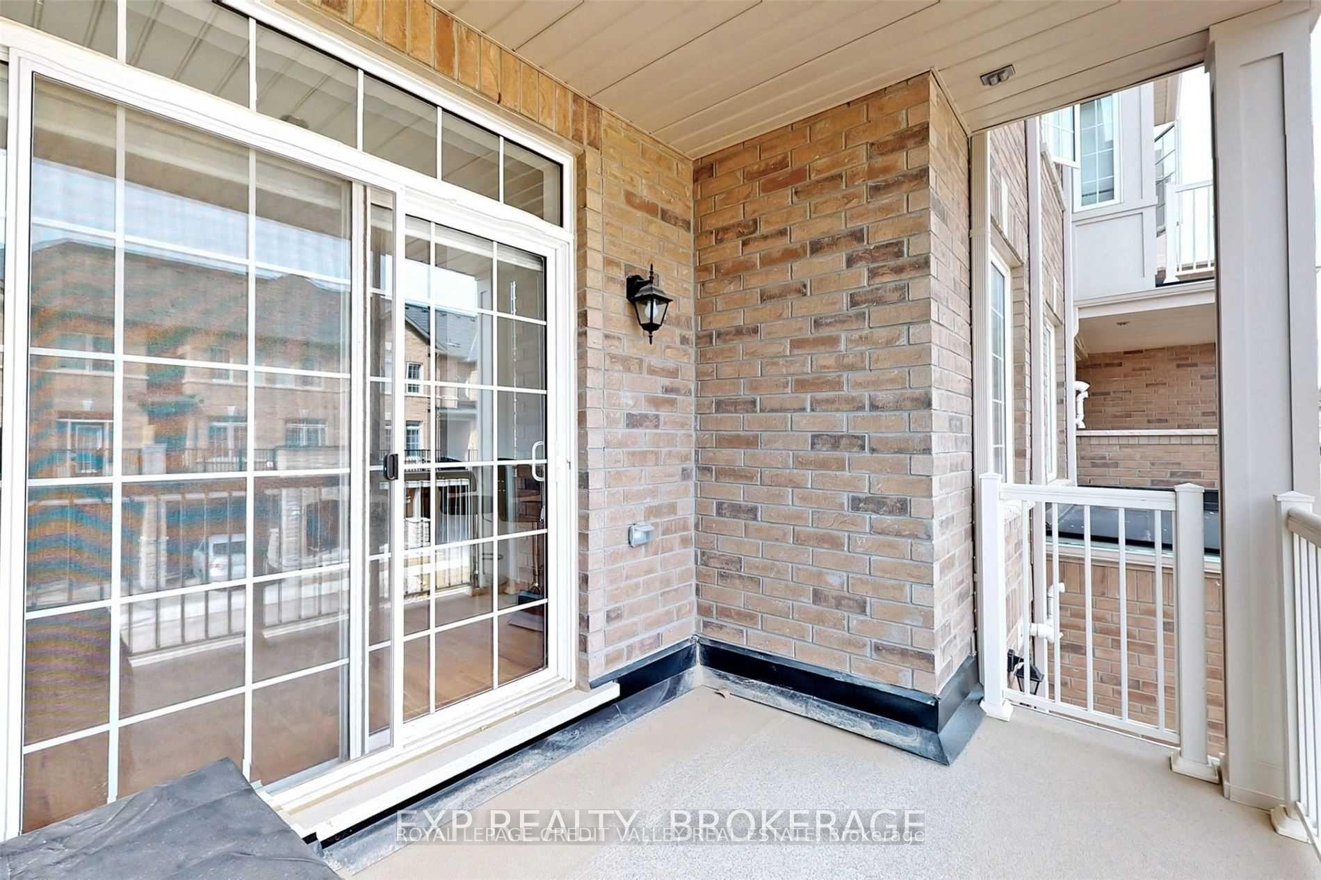 Photo 23 of 4 Haymarket Drive, Brampton, Northwest Brampton — HOMEH