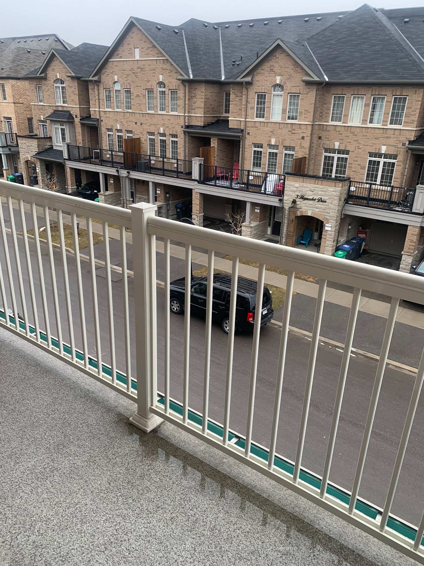 Photo 25 of 4 Haymarket Drive, Brampton, Northwest Brampton — HOMEH