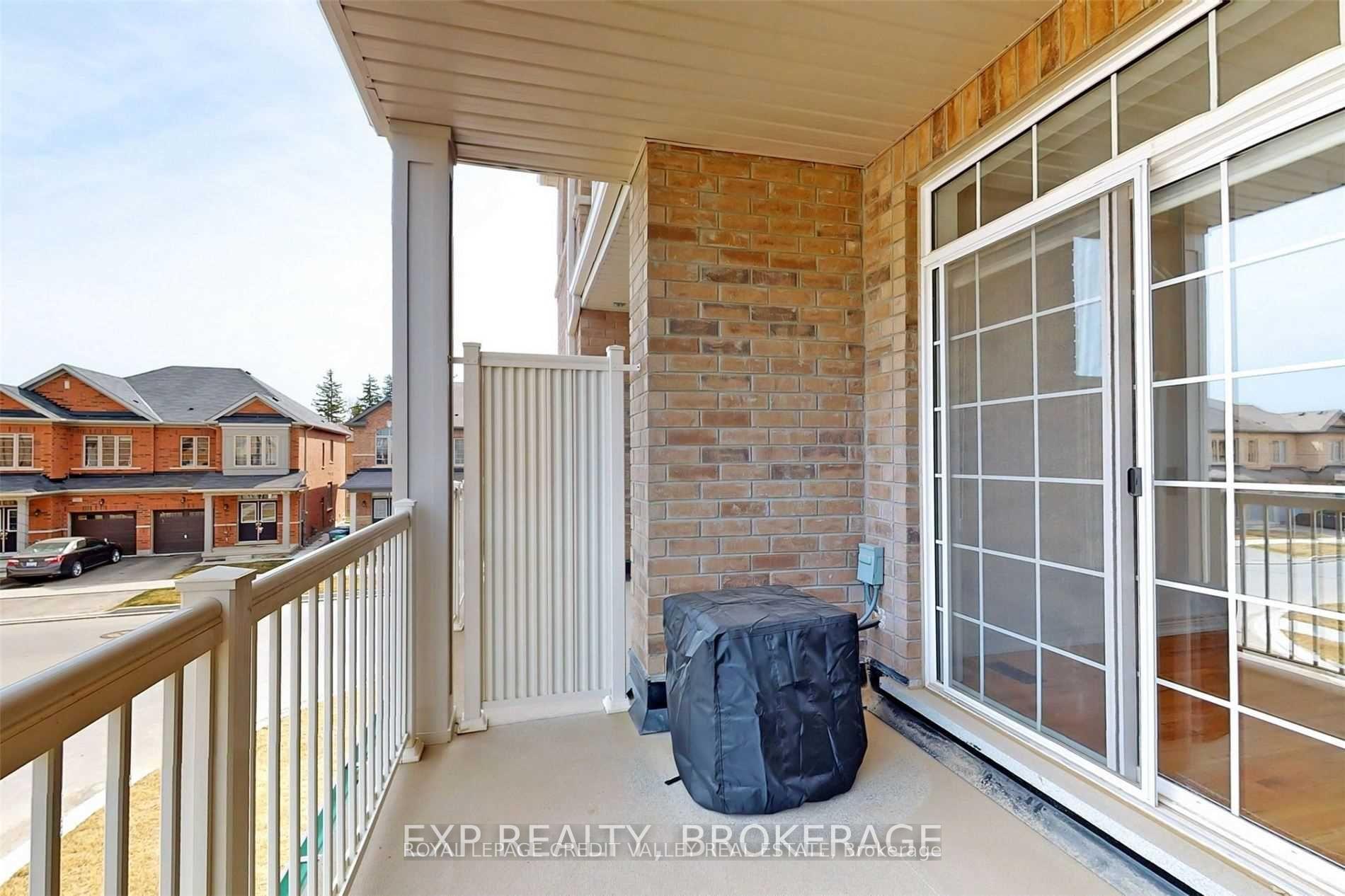 Photo 27 of 4 Haymarket Drive, Brampton, Northwest Brampton — HOMEH