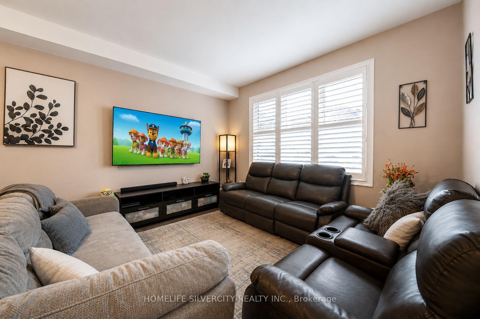 Photo 8 of 124 Benhurst Crescent, Brampton, Northwest Brampton — HOMEH