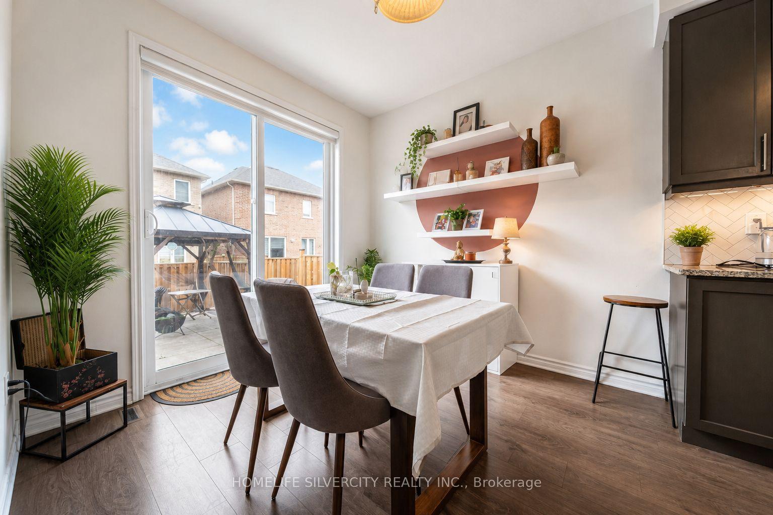 Photo 9 of 124 Benhurst Crescent, Brampton, Northwest Brampton — HOMEH