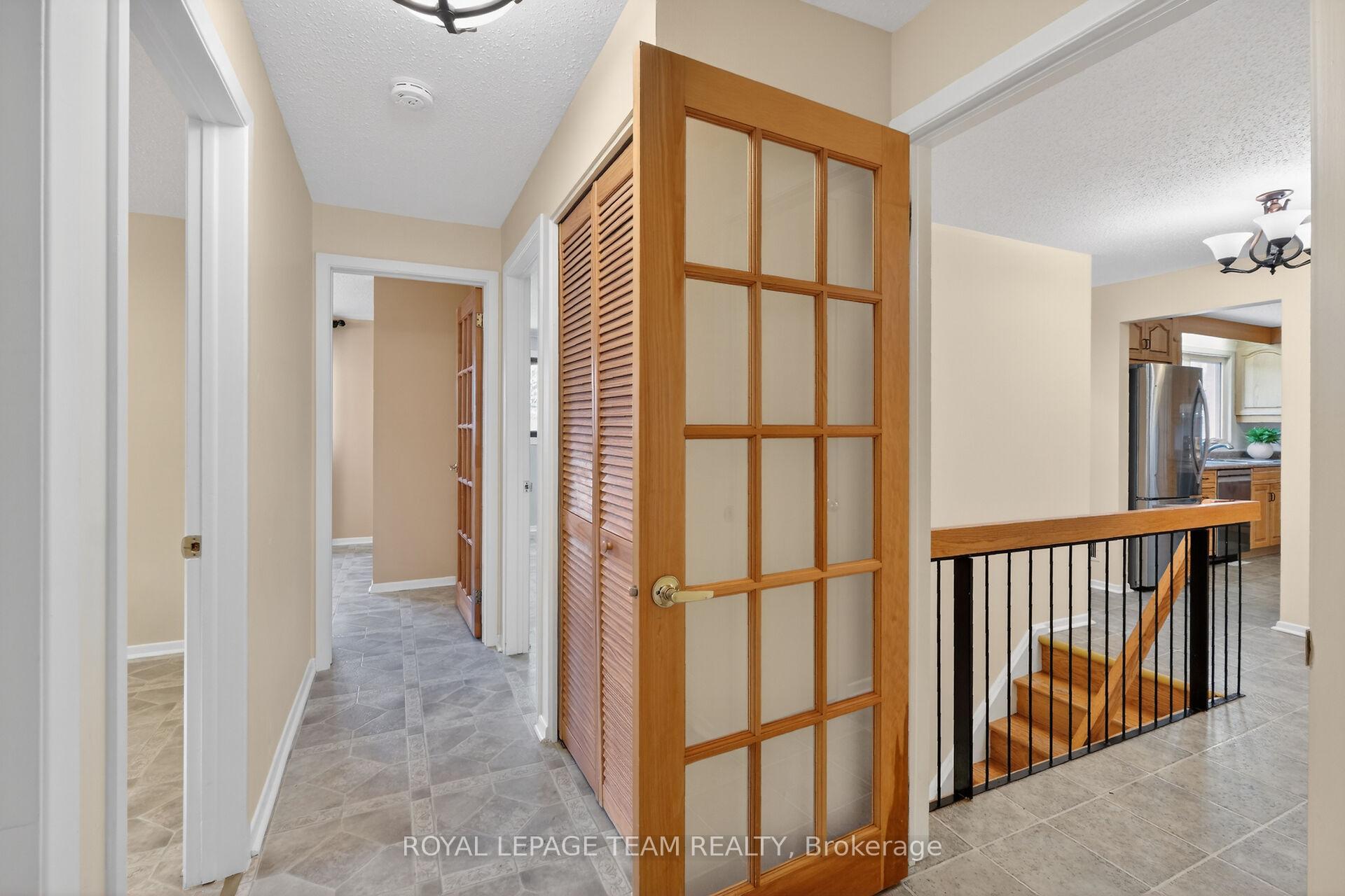 Photo 22 of 21 Lindhurst Crescent, Ottawa, Briargreen — HOMEH