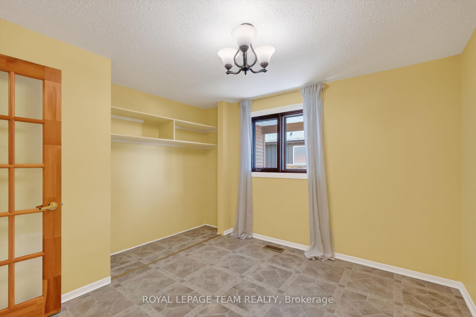 Photo 24 of 21 Lindhurst Crescent, Ottawa, Briargreen — HOMEH