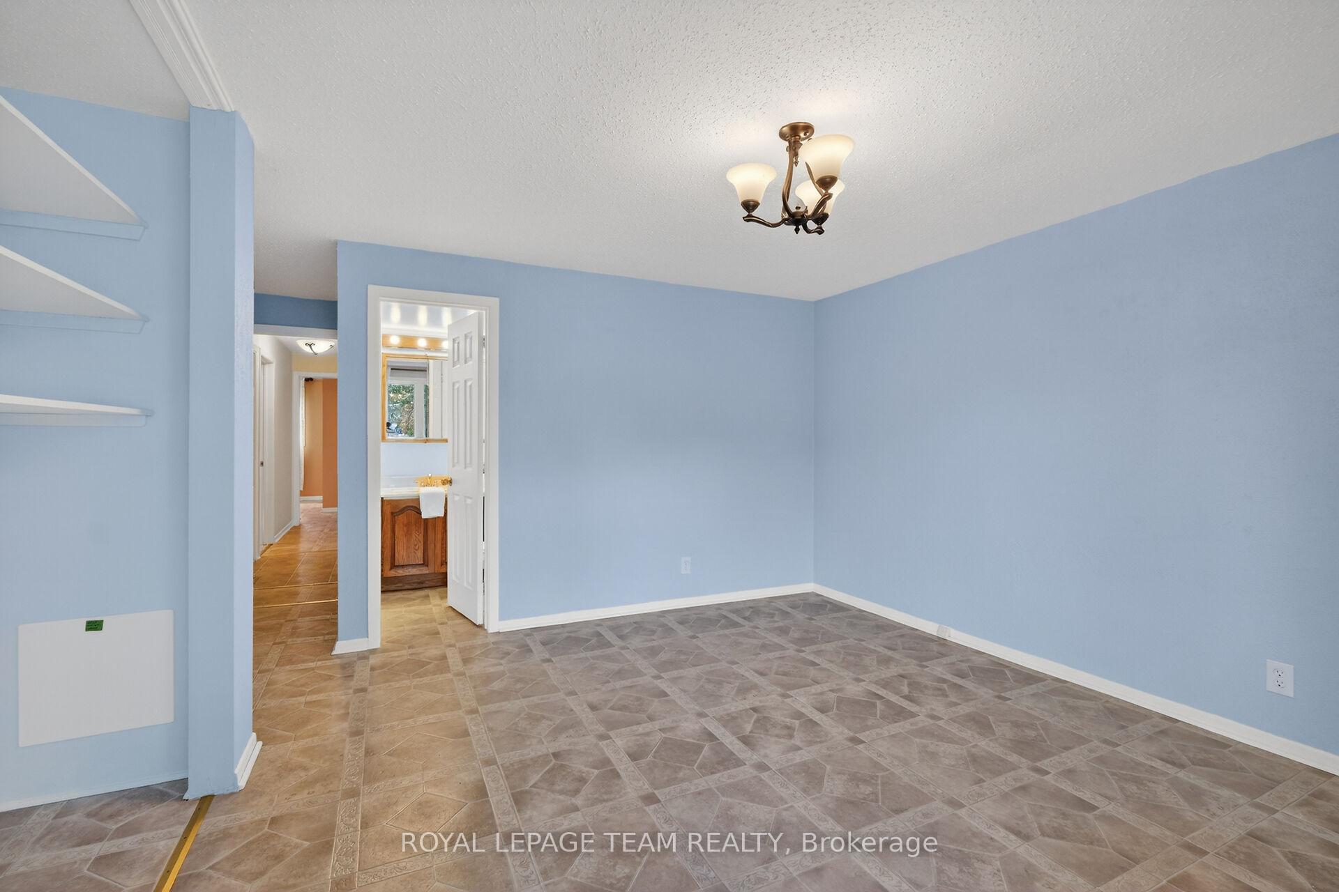 Photo 32 of 21 Lindhurst Crescent, Ottawa, Briargreen — HOMEH