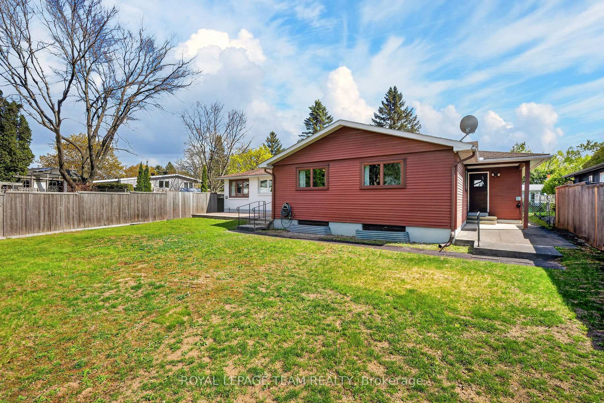 Photo 44 of 21 Lindhurst Crescent, Ottawa, Briargreen — HOMEH