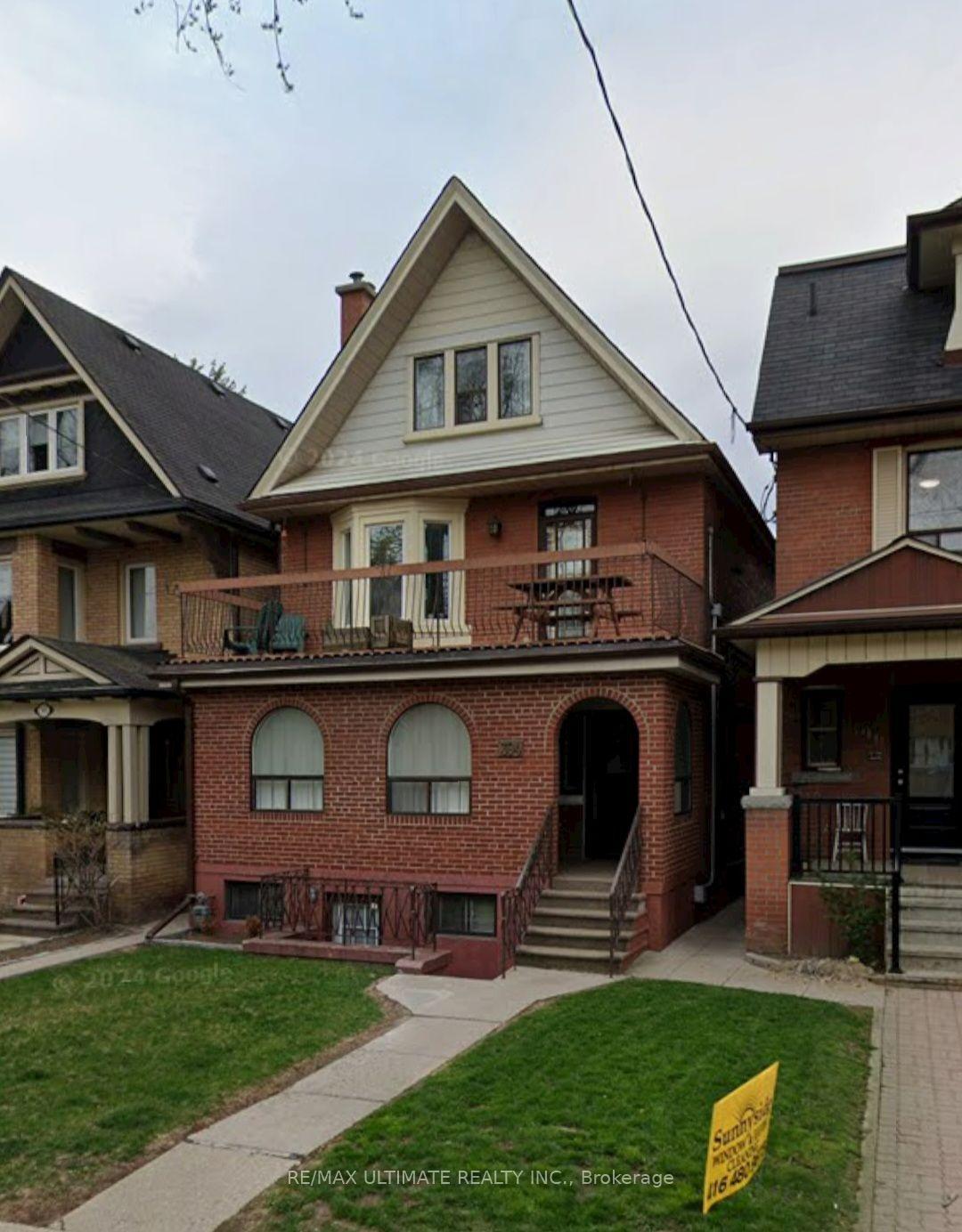 Front of Unit 4, 394 Sunnyside Avenue