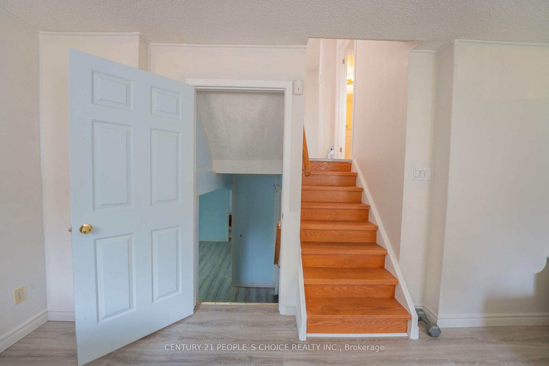 Photo 39 of 2247 Silverbirch Court, Burlington, Headon — HOMEH