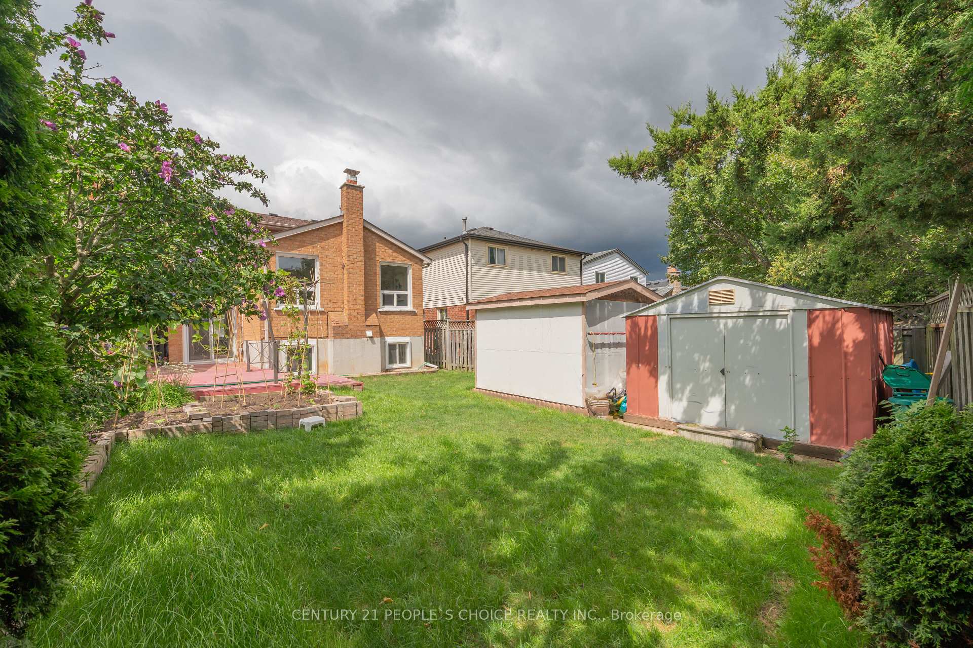 Photo 47 of 2247 Silverbirch Court, Burlington, Headon — HOMEH