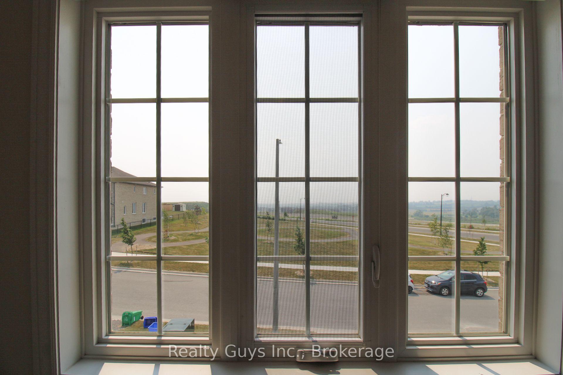 Photo 43 of 706 Latimer Way, Peterborough, Monaghan Ward 2 — HOMEH