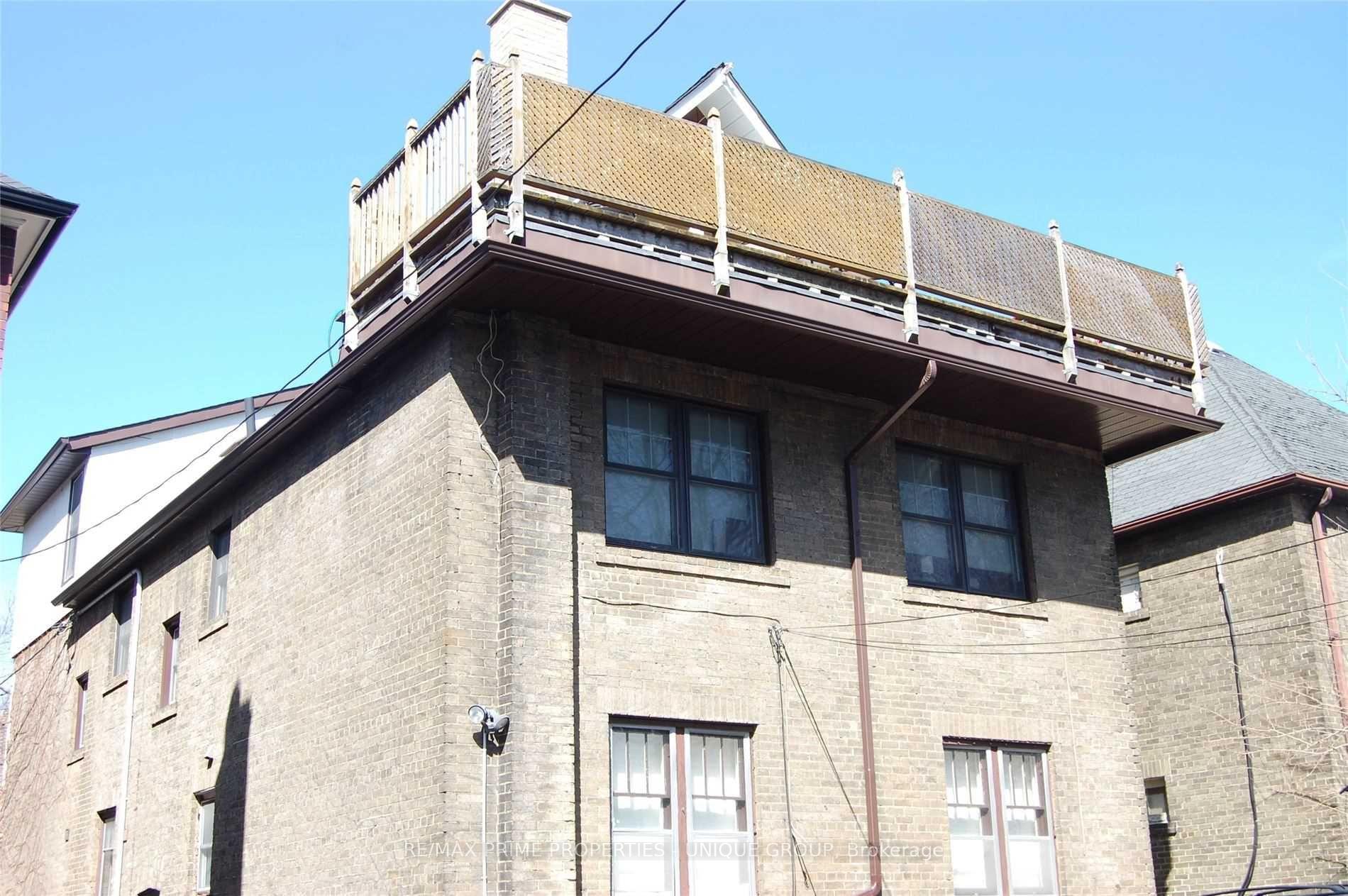Photo 24 of Unit Upper, 39 Whitehall Road, Toronto, Rosedale-Moore Park — HOMEH