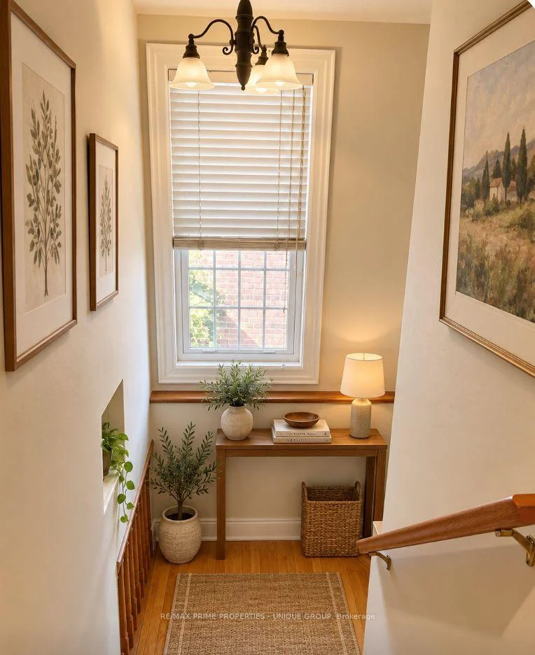 Photo 25 of Unit Upper, 39 Whitehall Road, Toronto, Rosedale-Moore Park — HOMEH