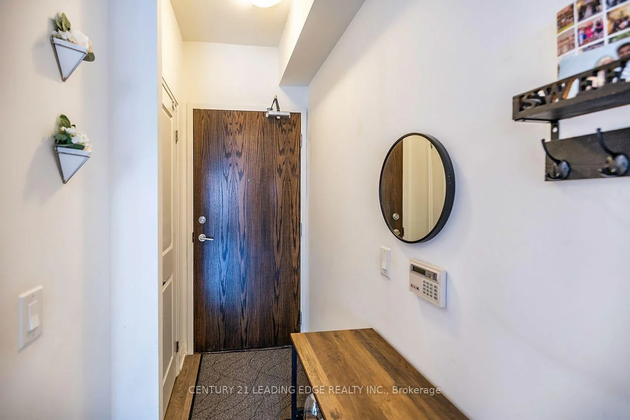 Photo of Unit 728, 99 Eagle Rock Way