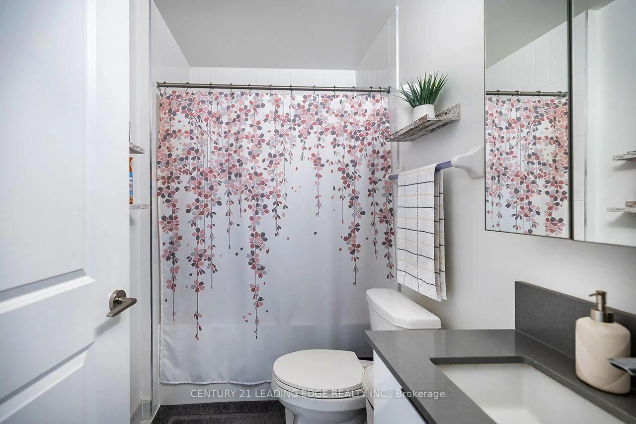 Photo 6 of Unit 728, 99 Eagle Rock Way, Vaughan, Rural Vaughan — HOMEH