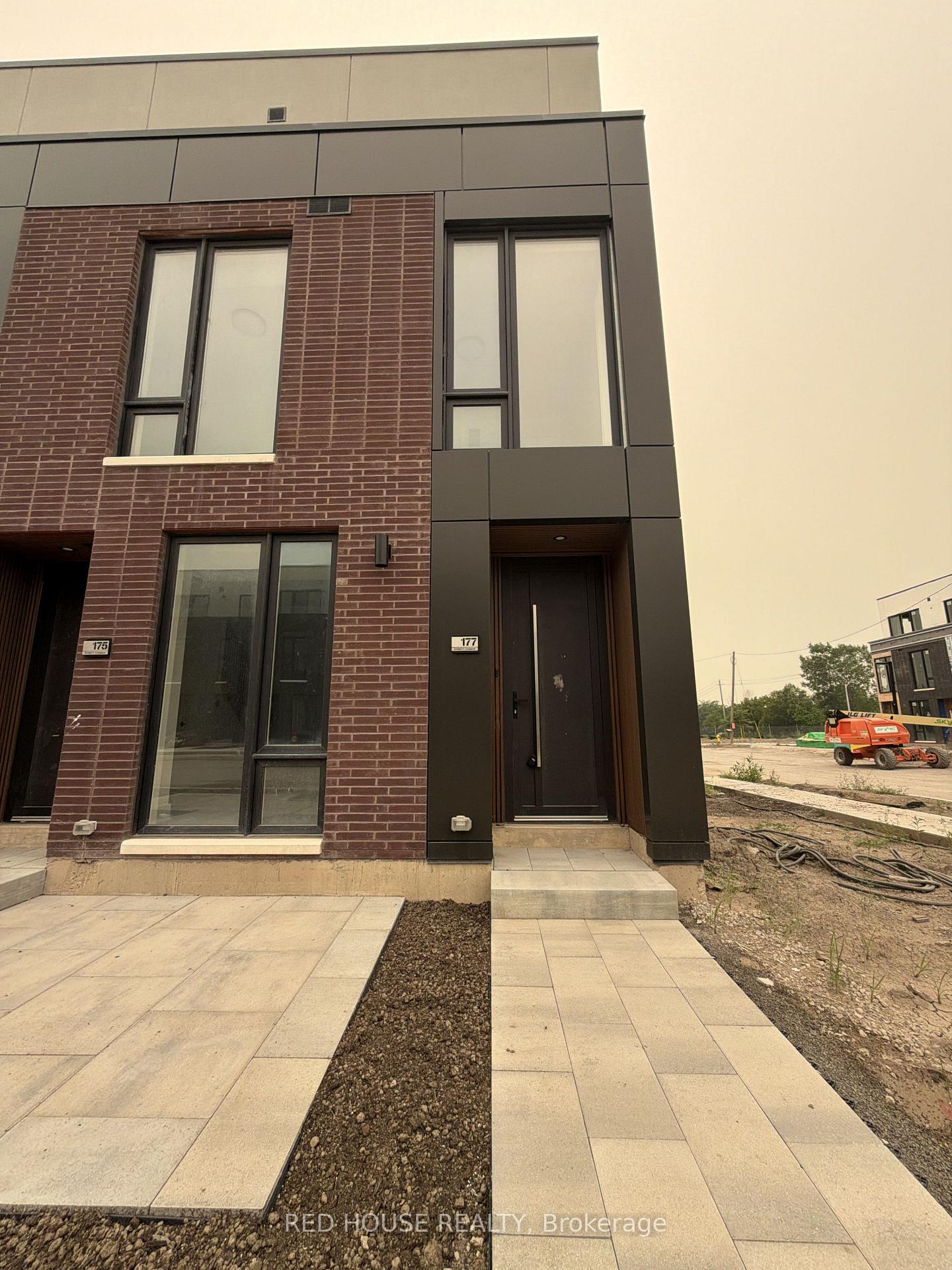 Photo 1 of 177 Everett Common, St. Catharines, Oakdale — HOMEH
