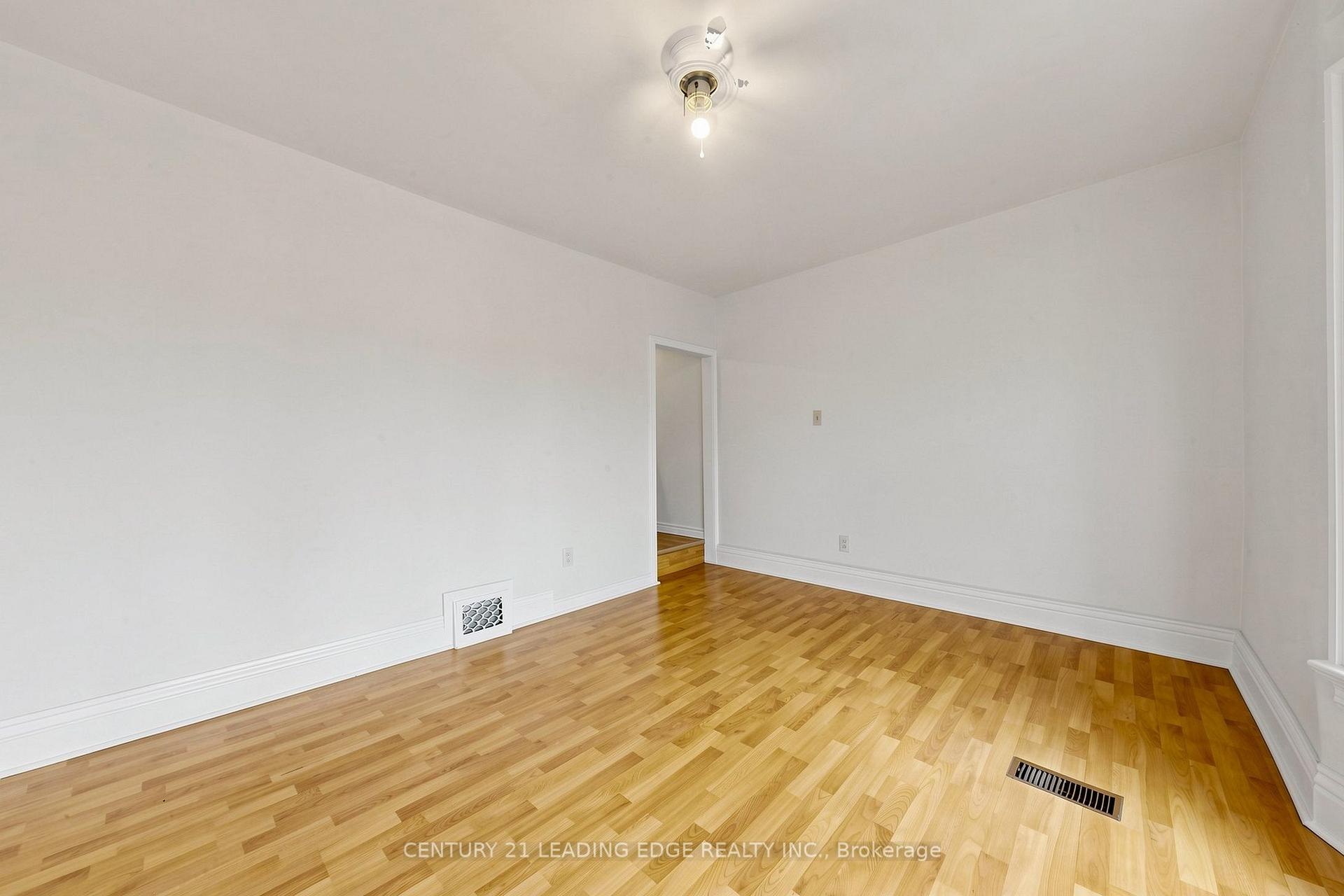 Photo 6 of 1132 Dufferin Street, Toronto, Dovercourt-Wallace Emerson-Junction — HOMEH