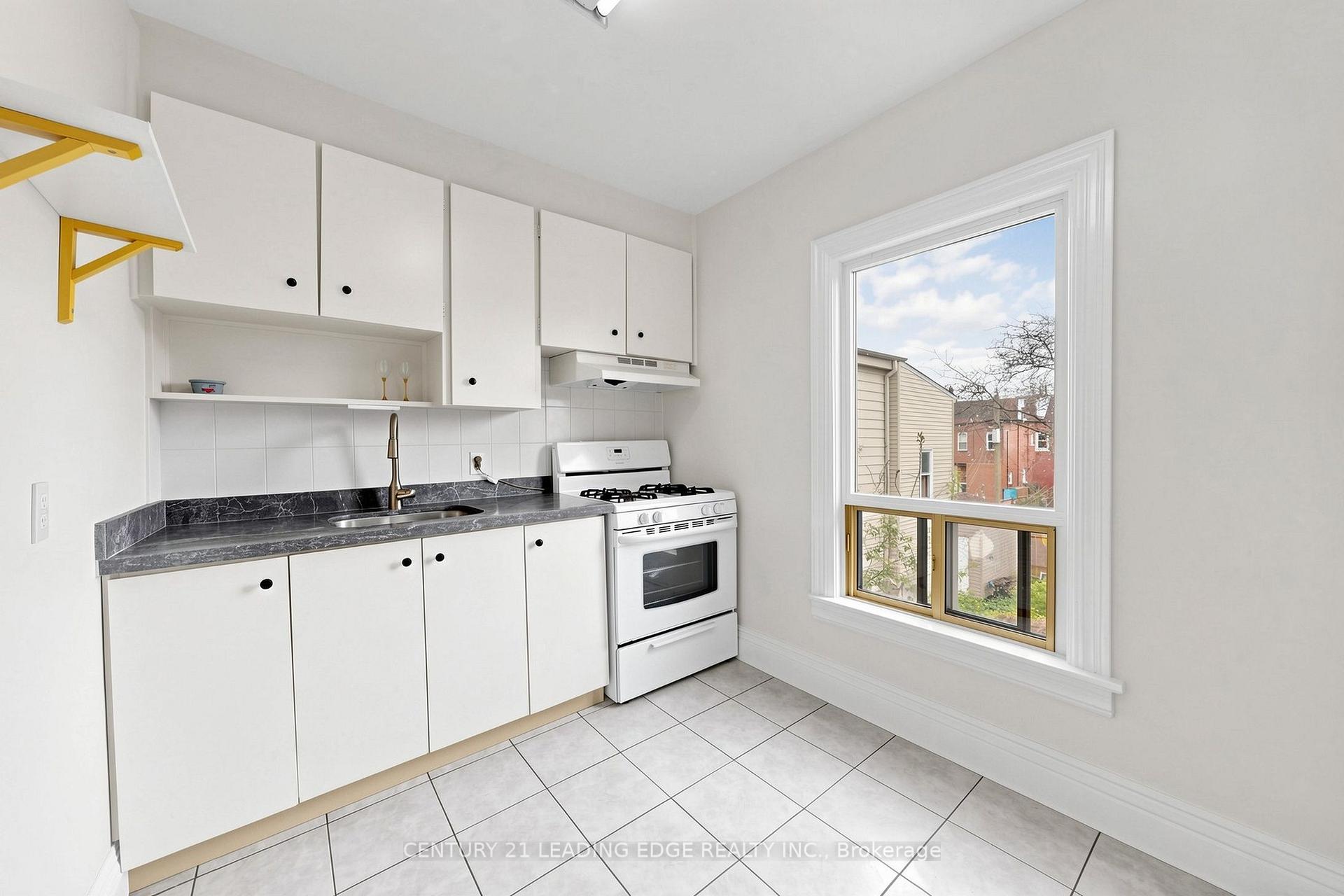 Photo 9 of 1132 Dufferin Street, Toronto, Dovercourt-Wallace Emerson-Junction — HOMEH