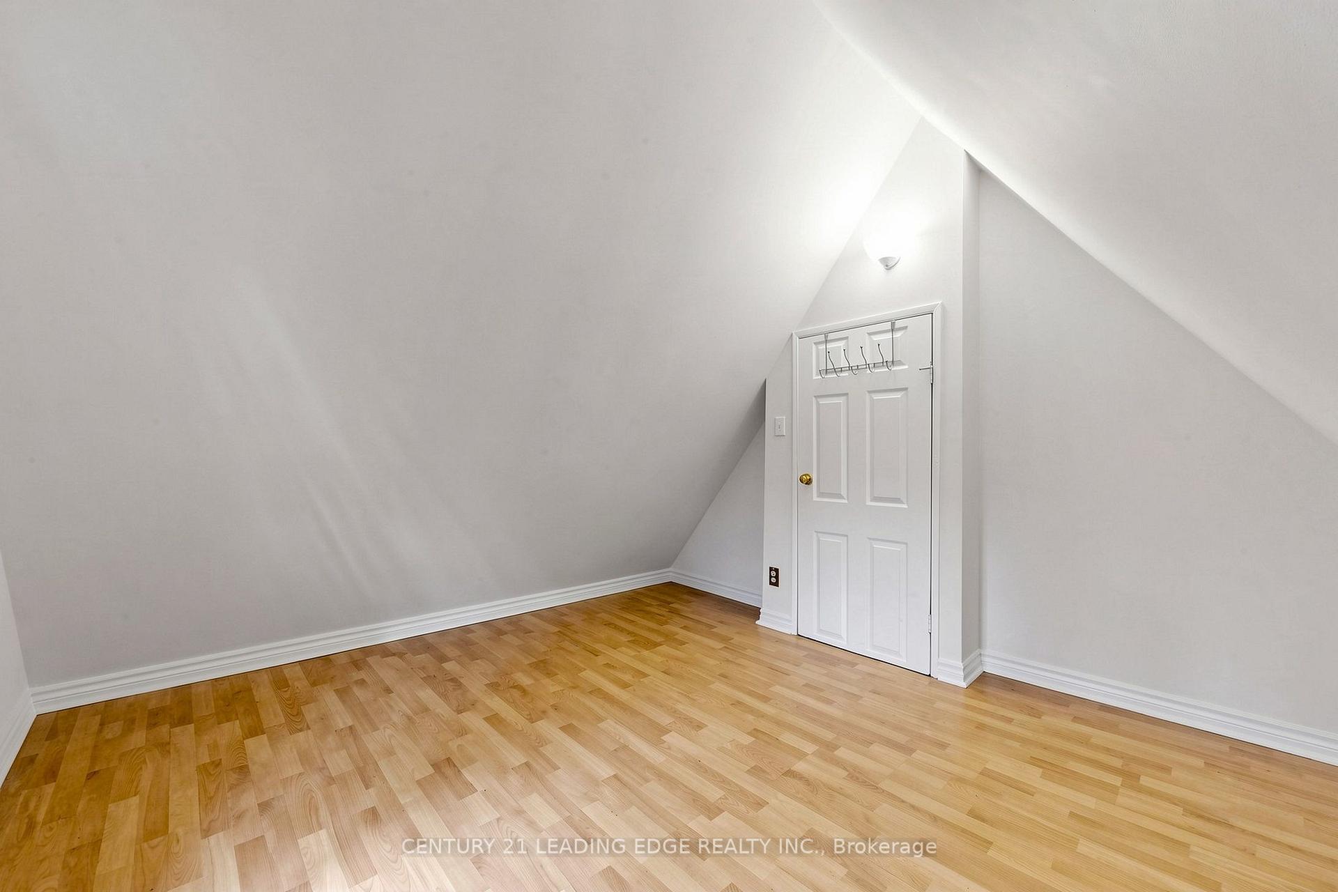 Photo 15 of 1132 Dufferin Street, Toronto, Dovercourt-Wallace Emerson-Junction — HOMEH