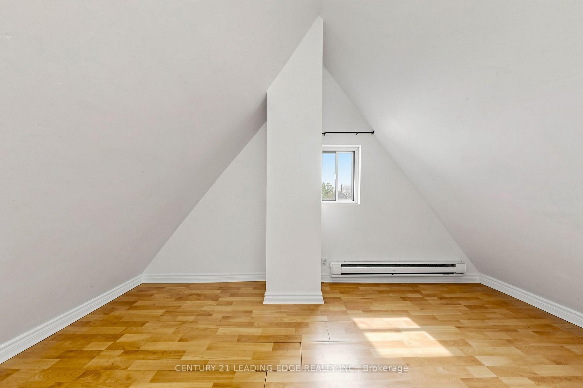 Photo 16 of 1132 Dufferin Street, Toronto, Dovercourt-Wallace Emerson-Junction — HOMEH
