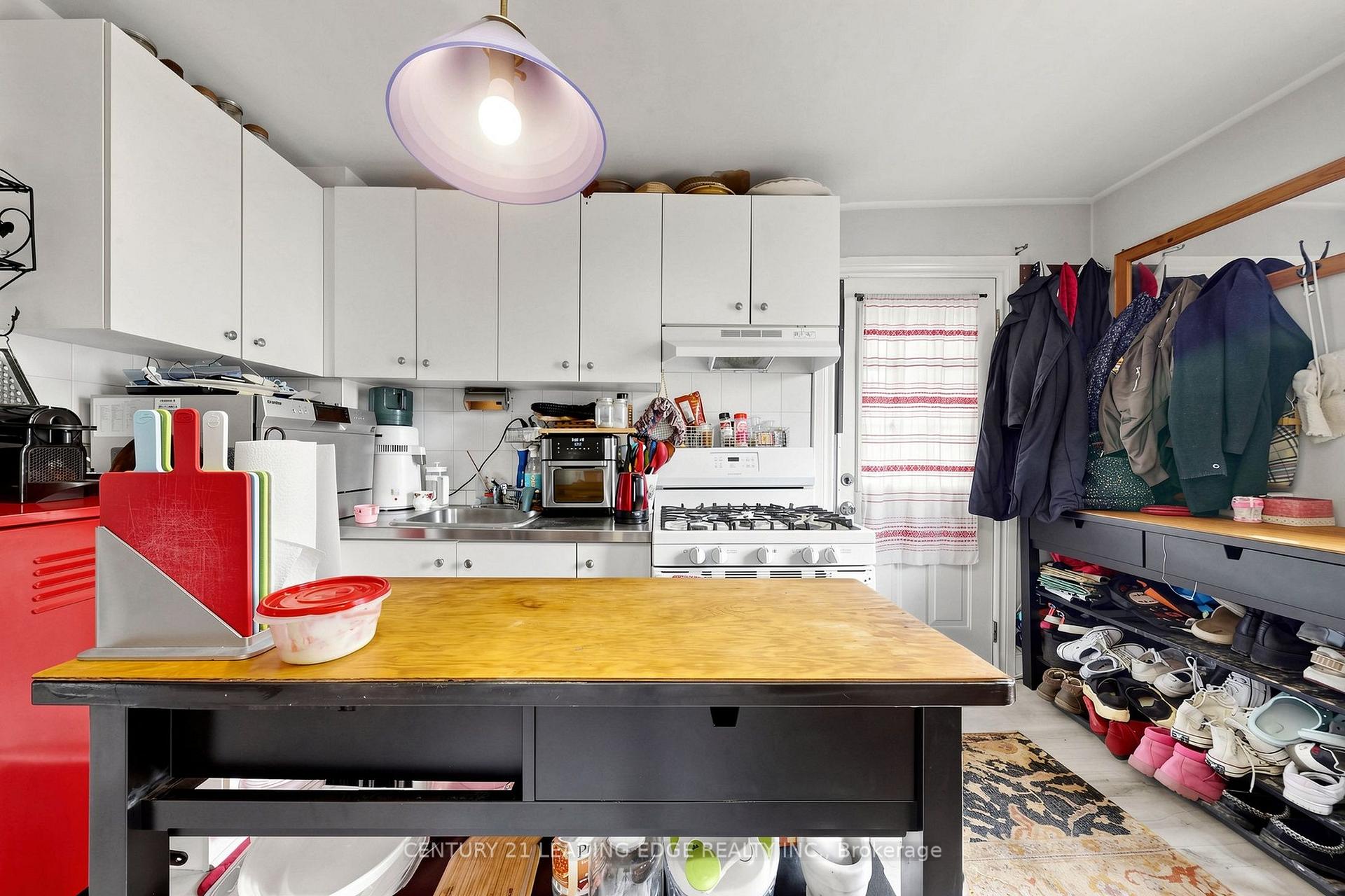 Photo 19 of 1132 Dufferin Street, Toronto, Dovercourt-Wallace Emerson-Junction — HOMEH